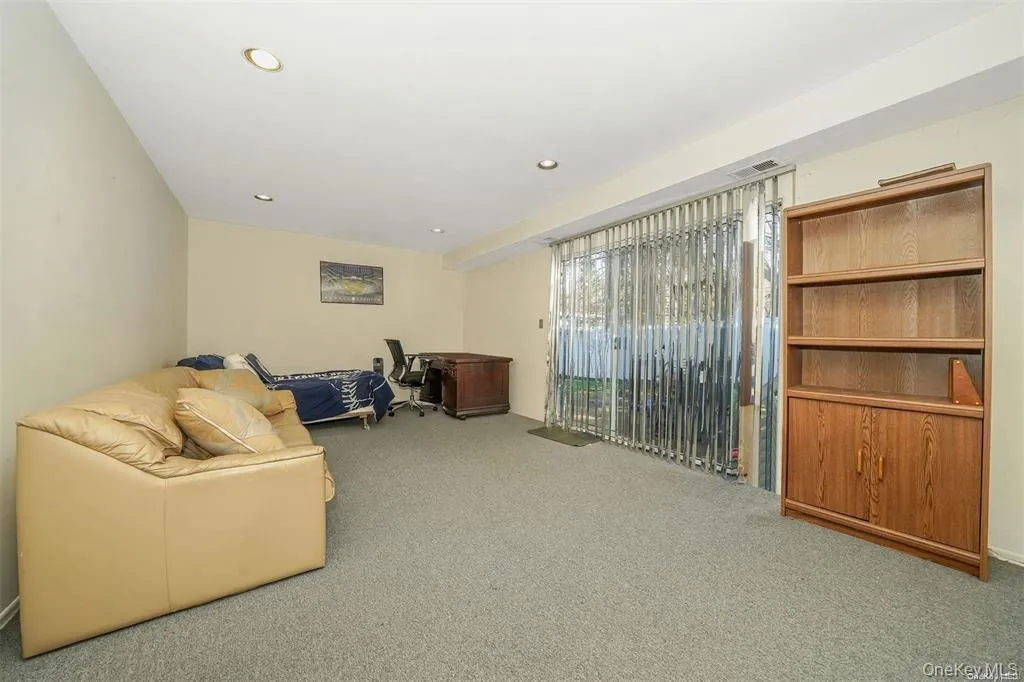 37 Santa Barbara Drive, Oyster Bay, NY, 2 Bedrooms Bedrooms, 6 Rooms Rooms,2 BathroomsBathrooms,Residential,For Rent,Santa Barbara,0,1029822 37 Santa Barbara Drive, Oyster Bay, NY, 2 Bedrooms Bedrooms, 6 Rooms Rooms,2 BathroomsBathrooms,Residential,For Rent,Santa Barbara,0,1029822