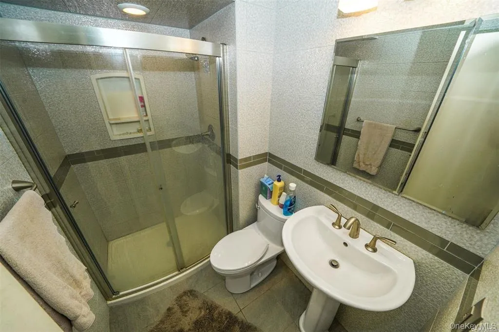 37 Santa Barbara Drive, Oyster Bay, NY, 2 Bedrooms Bedrooms, 6 Rooms Rooms,2 BathroomsBathrooms,Residential,For Rent,Santa Barbara,0,1029822 37 Santa Barbara Drive, Oyster Bay, NY, 2 Bedrooms Bedrooms, 6 Rooms Rooms,2 BathroomsBathrooms,Residential,For Rent,Santa Barbara,0,1029822