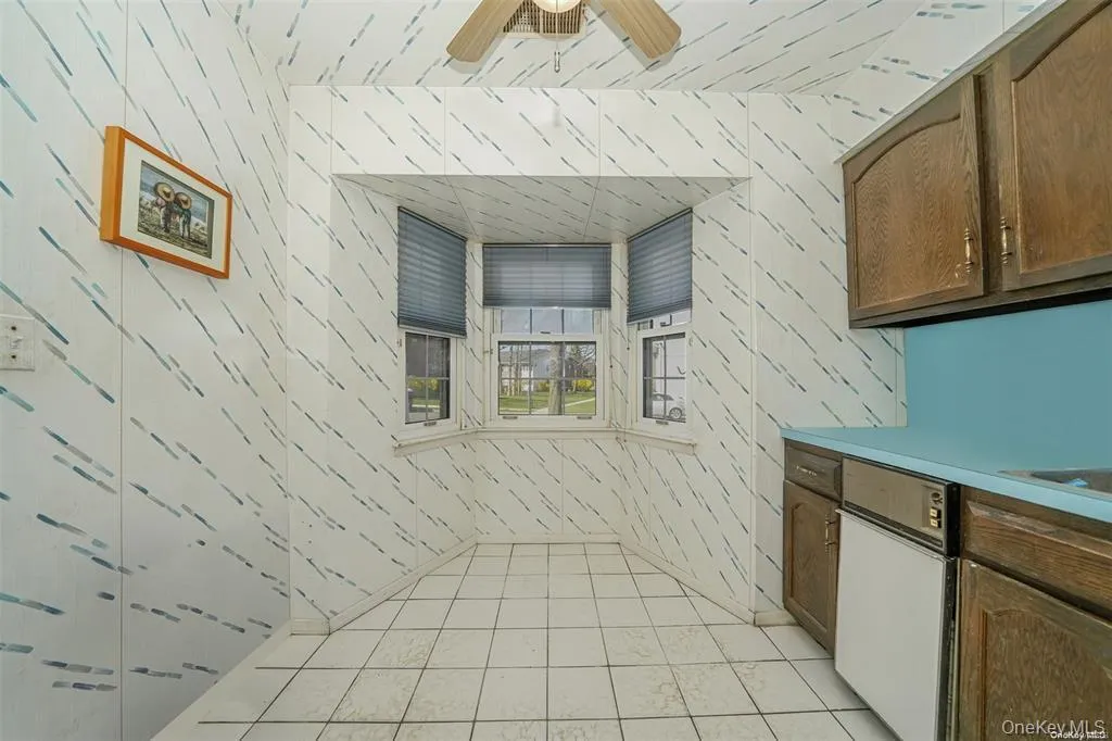 37 Santa Barbara Drive, Oyster Bay, NY, 2 Bedrooms Bedrooms, 6 Rooms Rooms,2 BathroomsBathrooms,Residential,For Rent,Santa Barbara,0,1029822 37 Santa Barbara Drive, Oyster Bay, NY, 2 Bedrooms Bedrooms, 6 Rooms Rooms,2 BathroomsBathrooms,Residential,For Rent,Santa Barbara,0,1029822