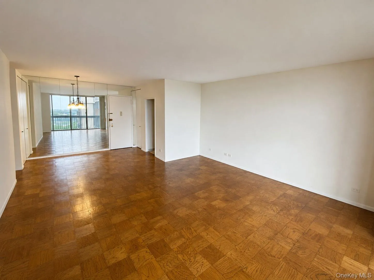 27110 Grand Central Parkway, New York, NY, 1 Bedroom Bedrooms, 5 Rooms Rooms,1 BathroomBathrooms,Residential,For Rent,Grand Central,0,1029823 27110 Grand Central Parkway, New York, NY, 1 Bedroom Bedrooms, 5 Rooms Rooms,1 BathroomBathrooms,Residential,For Rent,Grand Central,0,1029823