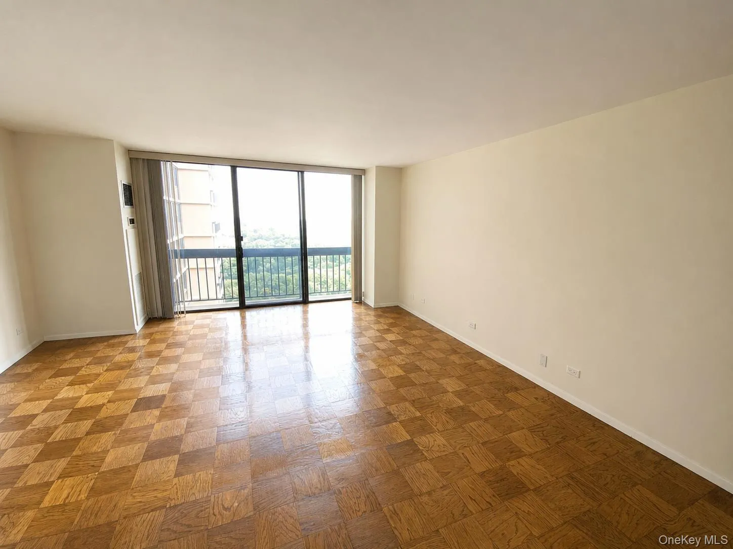 27110 Grand Central Parkway, New York, NY, 1 Bedroom Bedrooms, 5 Rooms Rooms,1 BathroomBathrooms,Residential,For Rent,Grand Central,0,1029823 27110 Grand Central Parkway, New York, NY, 1 Bedroom Bedrooms, 5 Rooms Rooms,1 BathroomBathrooms,Residential,For Rent,Grand Central,0,1029823