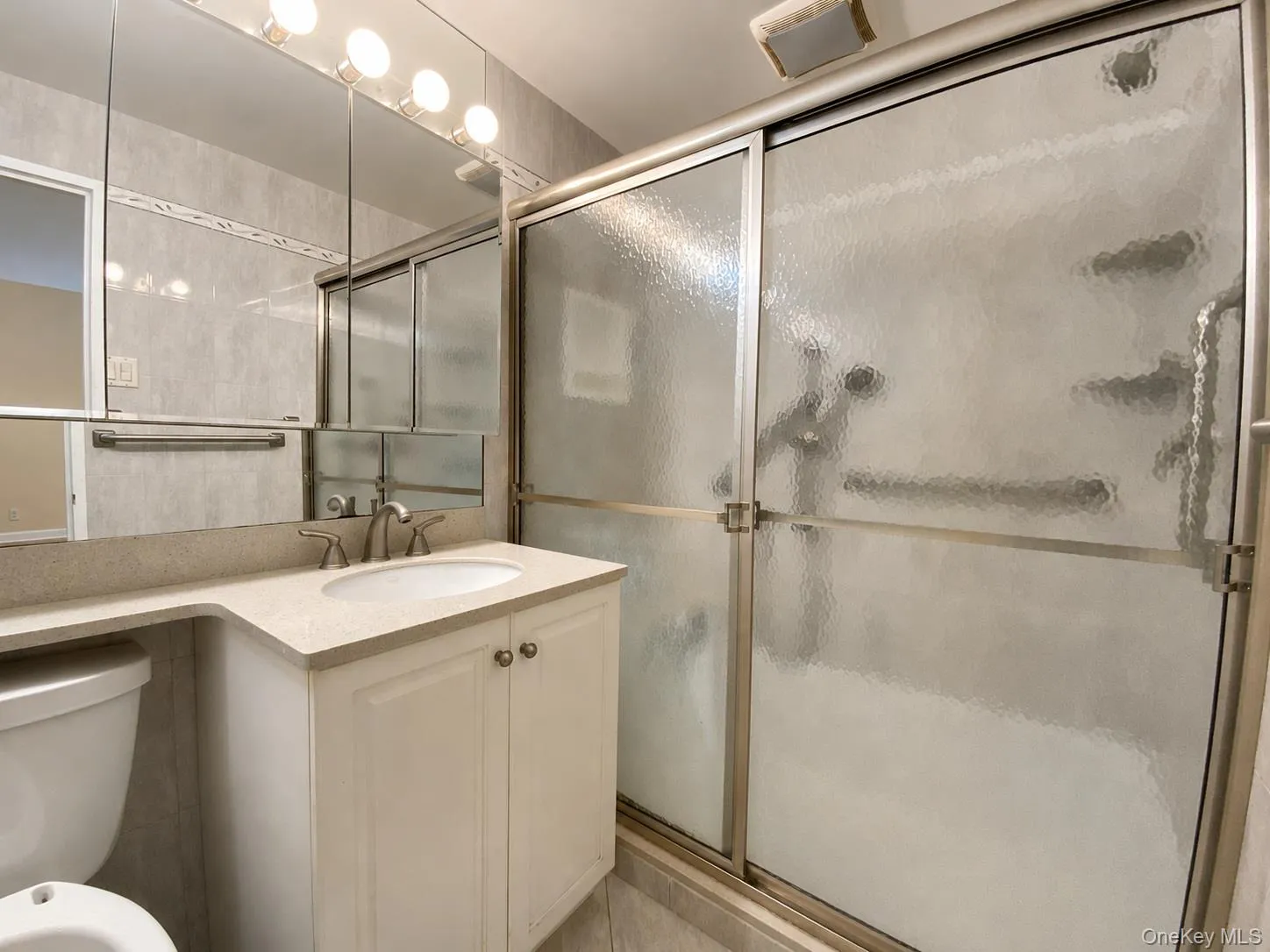 27110 Grand Central Parkway, New York, NY, 1 Bedroom Bedrooms, 5 Rooms Rooms,1 BathroomBathrooms,Residential,For Rent,Grand Central,0,1029823 27110 Grand Central Parkway, New York, NY, 1 Bedroom Bedrooms, 5 Rooms Rooms,1 BathroomBathrooms,Residential,For Rent,Grand Central,0,1029823