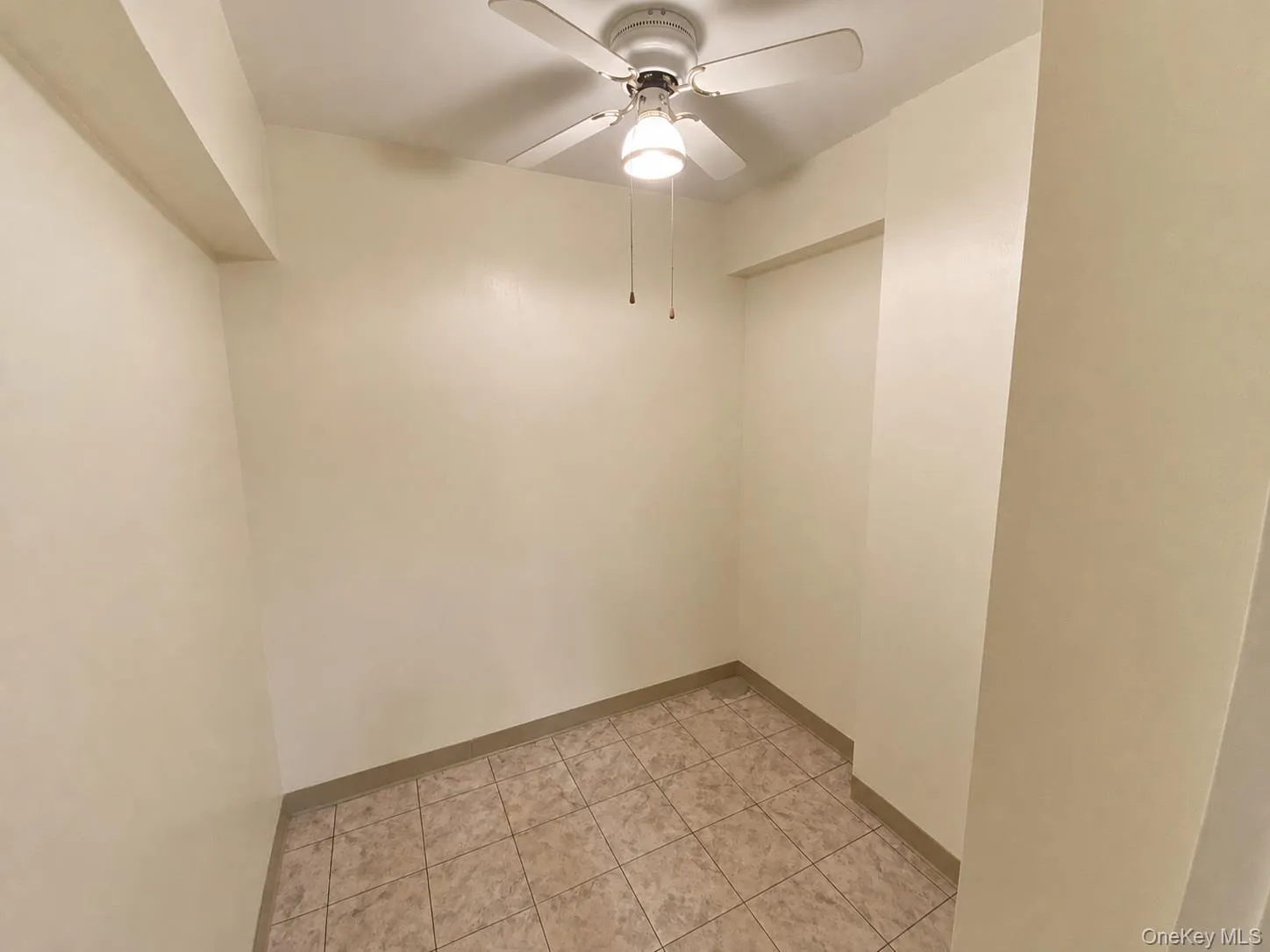 27110 Grand Central Parkway, New York, NY, 1 Bedroom Bedrooms, 5 Rooms Rooms,1 BathroomBathrooms,Residential,For Rent,Grand Central,0,1029823 27110 Grand Central Parkway, New York, NY, 1 Bedroom Bedrooms, 5 Rooms Rooms,1 BathroomBathrooms,Residential,For Rent,Grand Central,0,1029823