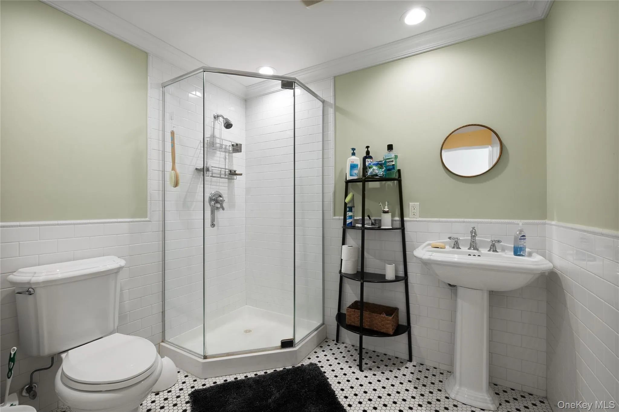 608 Shore Drive, Islip, NY, 5 Bedrooms Bedrooms, 15 Rooms Rooms,4 BathroomsBathrooms,Residential,For Rent,Shore,0,1029824 608 Shore Drive, Islip, NY, 5 Bedrooms Bedrooms, 15 Rooms Rooms,4 BathroomsBathrooms,Residential,For Rent,Shore,0,1029824