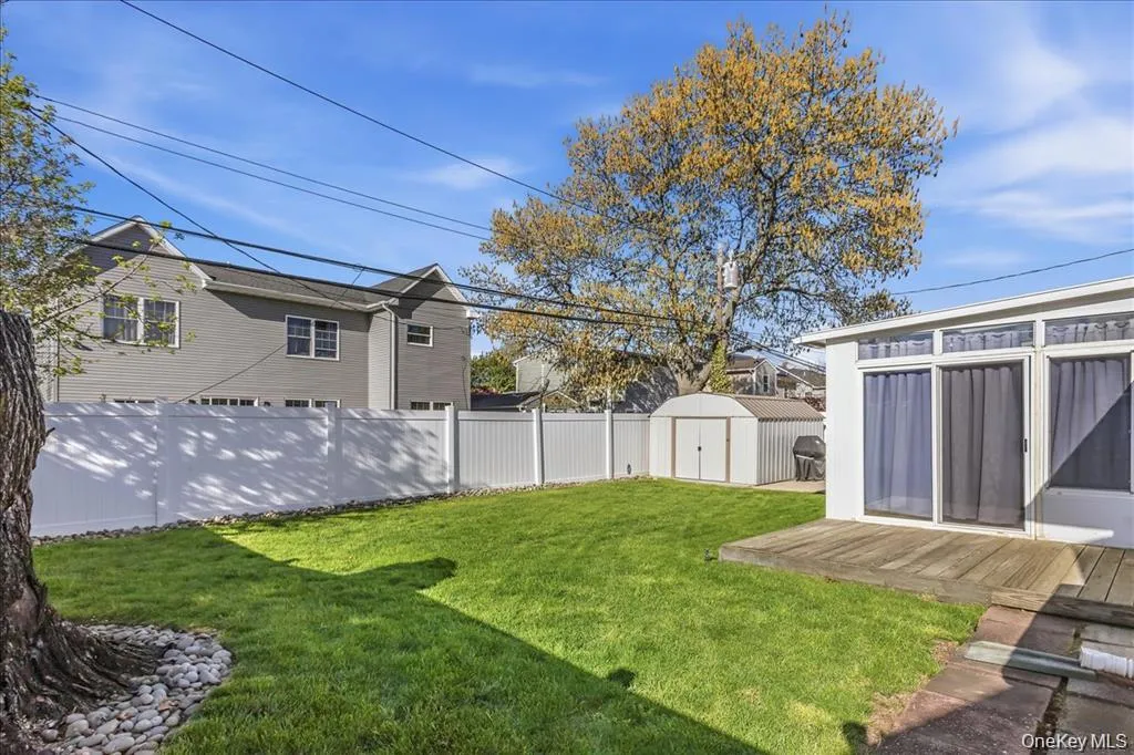 25 Summit Lane, Hempstead, NY, 4 Bedrooms Bedrooms, 10 Rooms Rooms,2 BathroomsBathrooms,Residential Lease,For Rent,Summit,0,1029847 25 Summit Lane, Hempstead, NY, 4 Bedrooms Bedrooms, 10 Rooms Rooms,2 BathroomsBathrooms,Residential Lease,For Rent,Summit,0,1029847