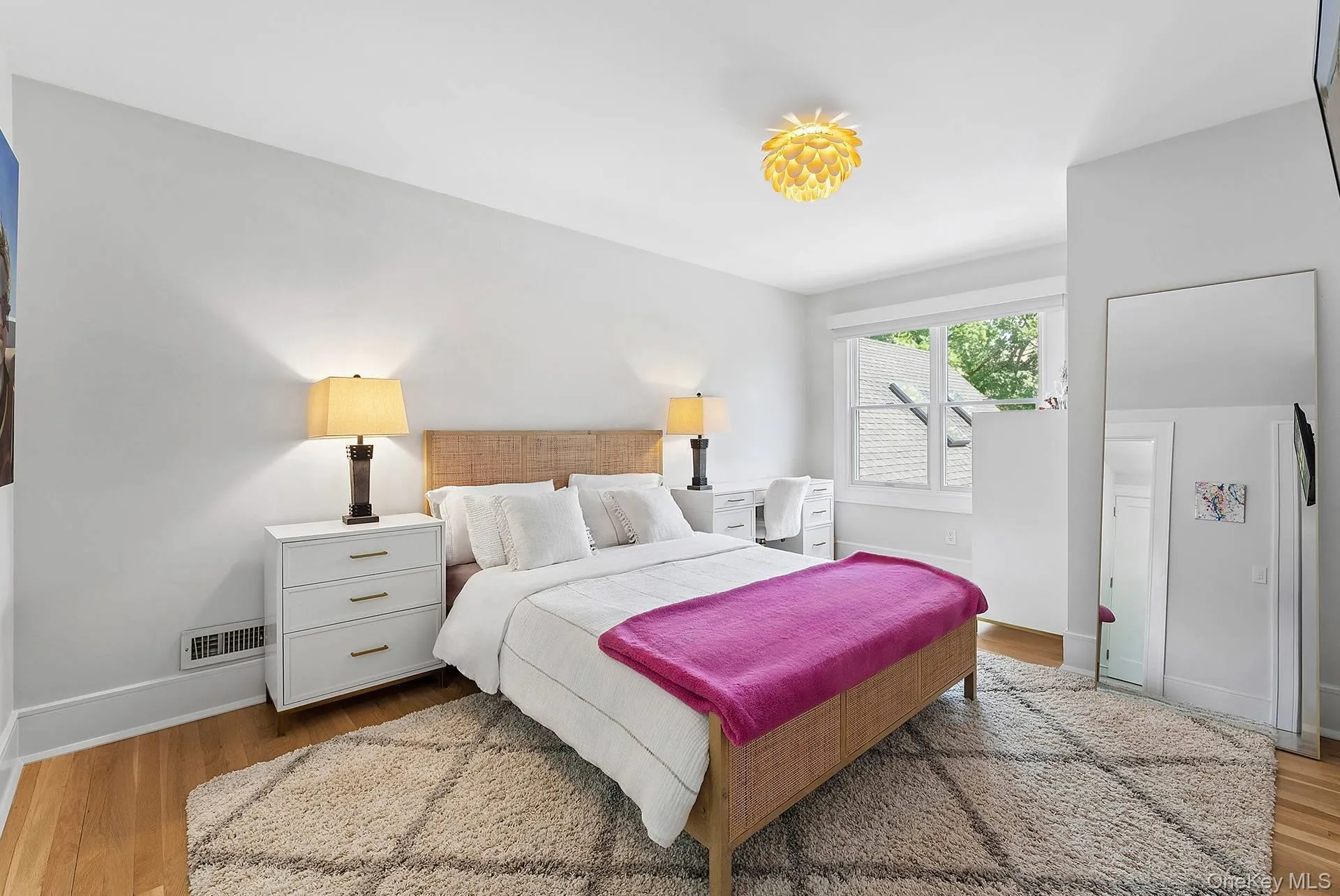 1 Fox Crossing, Southampton, NY, 5 Bedrooms Bedrooms, 10 Rooms Rooms,5 BathroomsBathrooms,Residential Lease,For Rent,Fox,0,1029848 1 Fox Crossing, Southampton, NY, 5 Bedrooms Bedrooms, 10 Rooms Rooms,5 BathroomsBathrooms,Residential Lease,For Rent,Fox,0,1029848