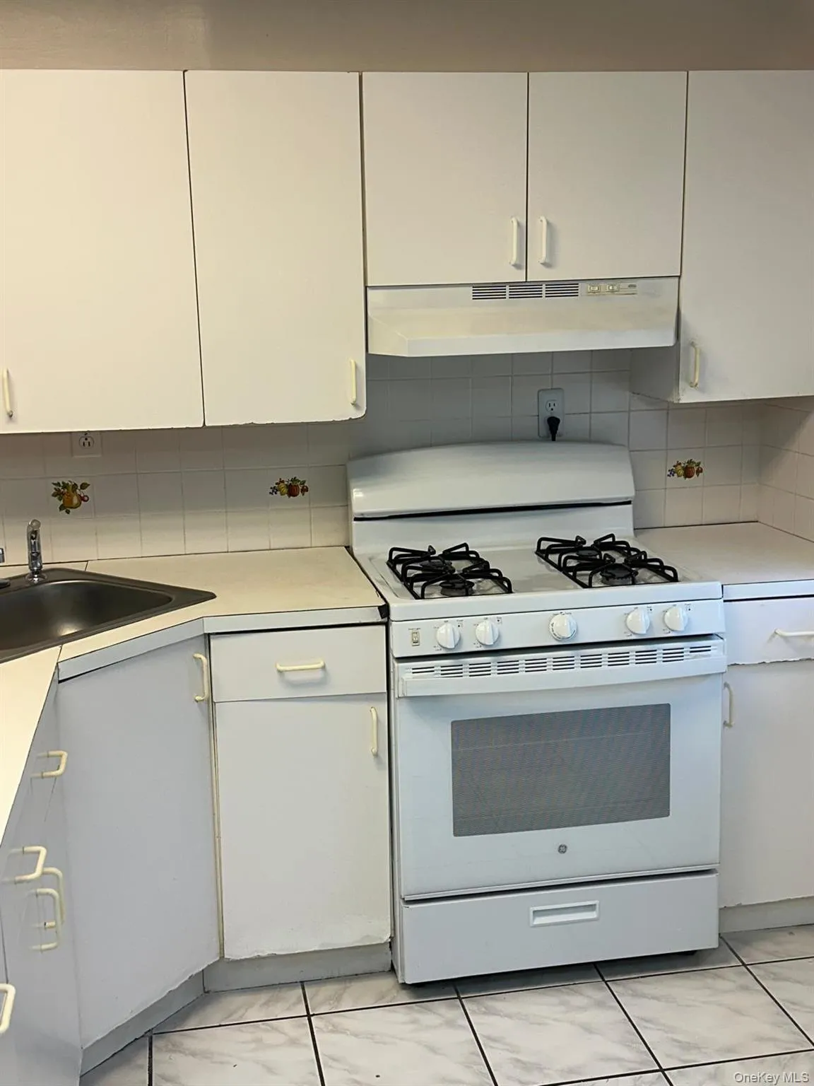 88 Homer Avenue, Babylon, NY, 1 Bedroom Bedrooms, 2 Rooms Rooms,1 BathroomBathrooms,Residential Lease,For Rent,Homer,0,1029849 88 Homer Avenue, Babylon, NY, 1 Bedroom Bedrooms, 2 Rooms Rooms,1 BathroomBathrooms,Residential Lease,For Rent,Homer,0,1029849