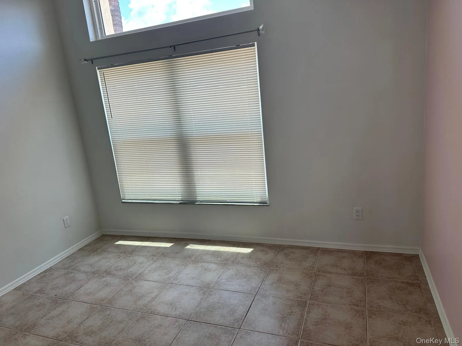3222 Brewster Drive, Out Of Area, FL, 3 Bedrooms Bedrooms, 7 Rooms Rooms,2 BathroomsBathrooms,Residential,For Rent,Brewster Drive,0,1029850 3222 Brewster Drive, Out Of Area, FL, 3 Bedrooms Bedrooms, 7 Rooms Rooms,2 BathroomsBathrooms,Residential,For Rent,Brewster Drive,0,1029850