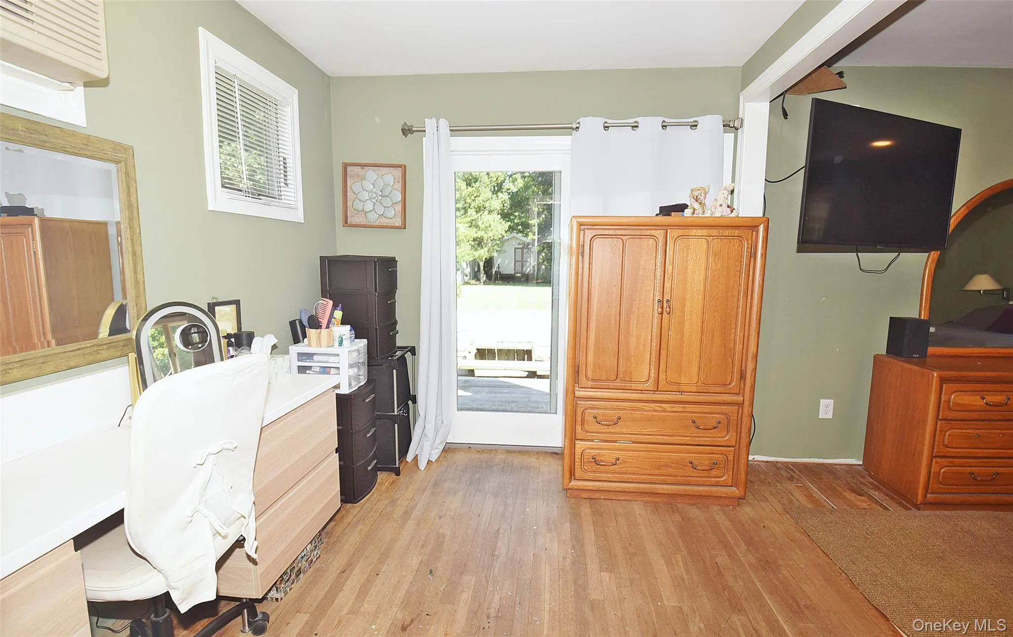 587 Johnson Avenue, Islip, NY, 3 Bedrooms Bedrooms, 9 Rooms Rooms,3 BathroomsBathrooms,Residential,For Rent,Johnson,0,1029851 587 Johnson Avenue, Islip, NY, 3 Bedrooms Bedrooms, 9 Rooms Rooms,3 BathroomsBathrooms,Residential,For Rent,Johnson,0,1029851