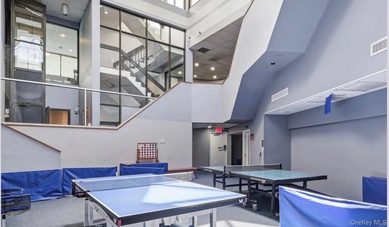 1 BAY CLUB Drive, New York, NY, 1 Bedroom Bedrooms, 4 Rooms Rooms,1 BathroomBathrooms,Residential,For Rent,BAY CLUB,0,1029854 1 BAY CLUB Drive, New York, NY, 1 Bedroom Bedrooms, 4 Rooms Rooms,1 BathroomBathrooms,Residential,For Rent,BAY CLUB,0,1029854