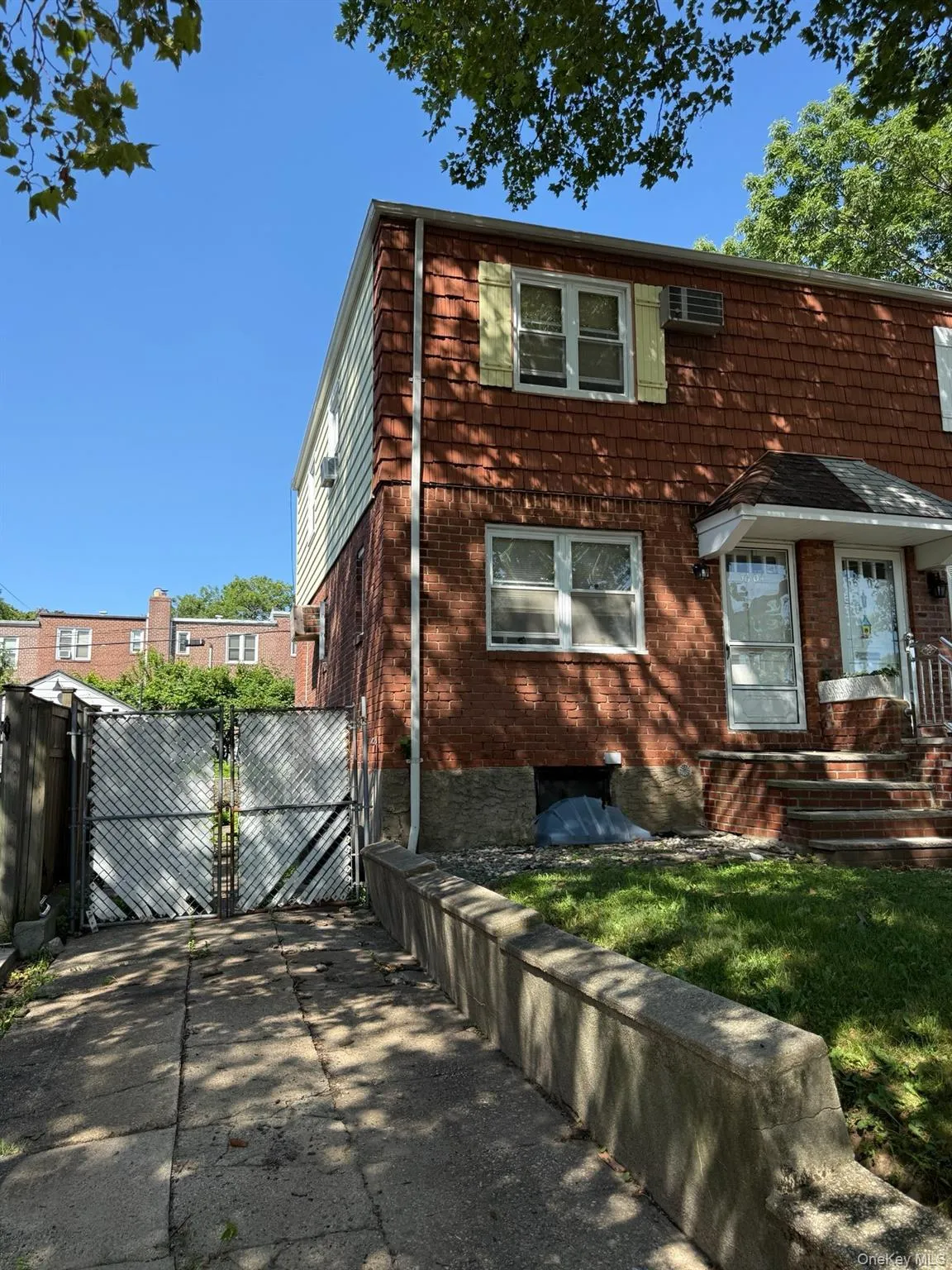 56-04 207th Street, New York, NY, 3 Bedrooms Bedrooms, 9 Rooms Rooms,1 BathroomBathrooms,Residential,For Rent,207th,0,1029855 56-04 207th Street, New York, NY, 3 Bedrooms Bedrooms, 9 Rooms Rooms,1 BathroomBathrooms,Residential,For Rent,207th,0,1029855