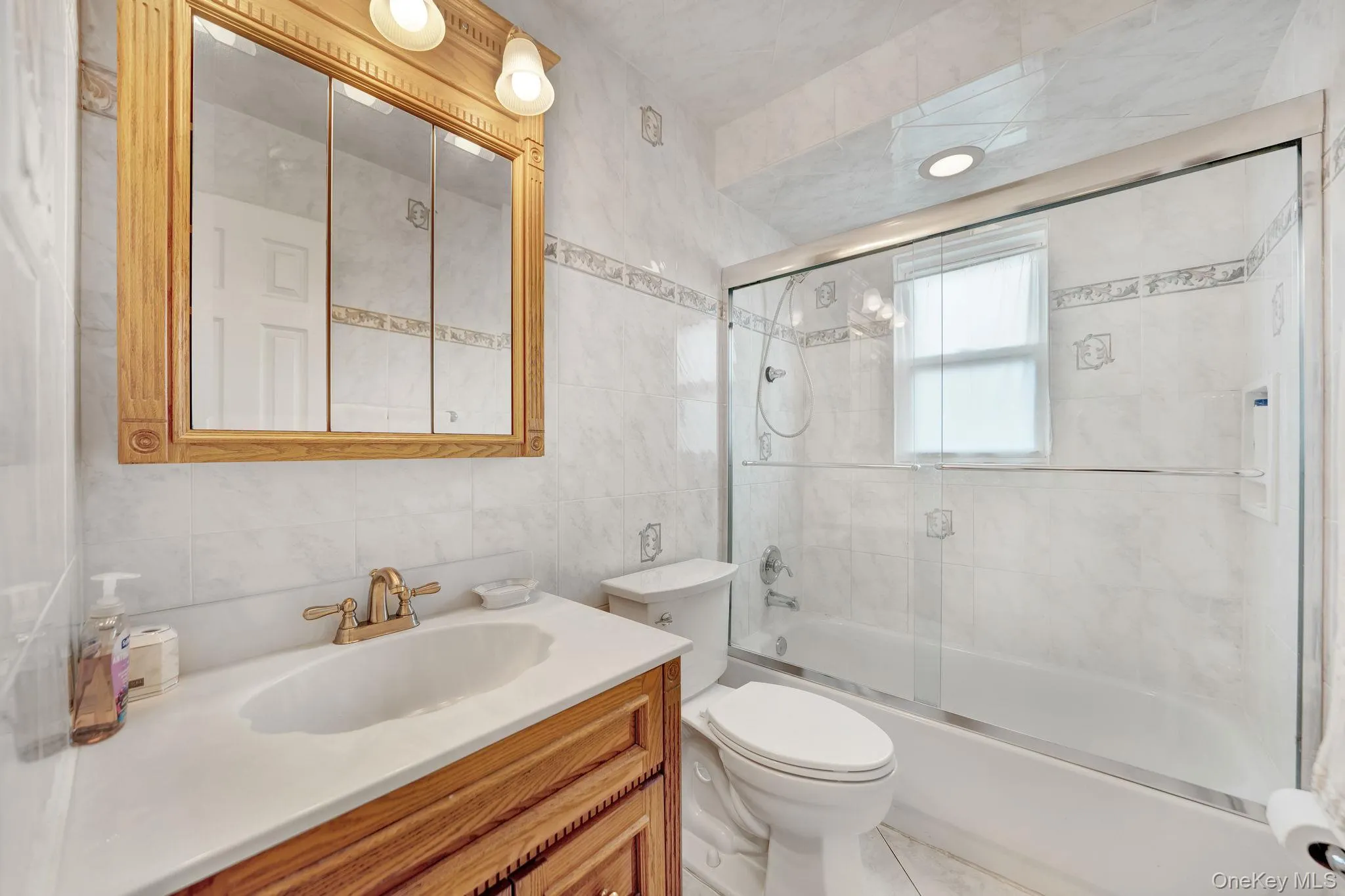 6 Lippold Street, Hempstead, NY, 3 Bedrooms Bedrooms, 6 Rooms Rooms,1 BathroomBathrooms,Residential,For Rent,Lippold,0,1029856 6 Lippold Street, Hempstead, NY, 3 Bedrooms Bedrooms, 6 Rooms Rooms,1 BathroomBathrooms,Residential,For Rent,Lippold,0,1029856