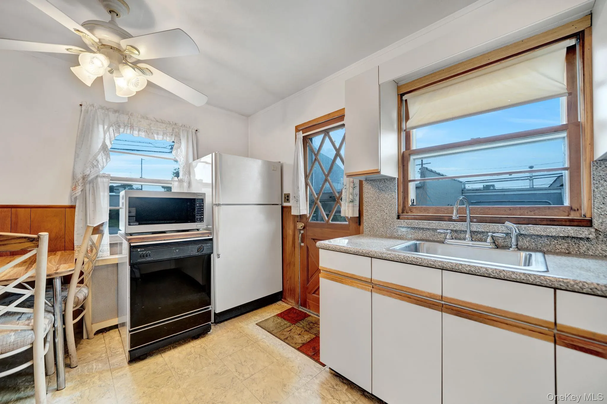 6 Lippold Street, Hempstead, NY, 3 Bedrooms Bedrooms, 6 Rooms Rooms,1 BathroomBathrooms,Residential,For Rent,Lippold,0,1029856 6 Lippold Street, Hempstead, NY, 3 Bedrooms Bedrooms, 6 Rooms Rooms,1 BathroomBathrooms,Residential,For Rent,Lippold,0,1029856