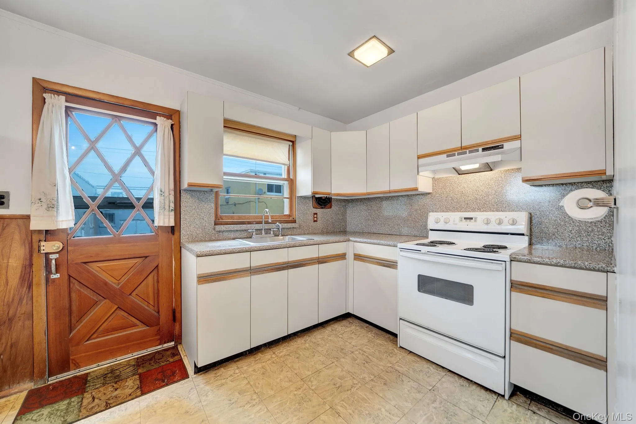 6 Lippold Street, Hempstead, NY, 3 Bedrooms Bedrooms, 6 Rooms Rooms,1 BathroomBathrooms,Residential,For Rent,Lippold,0,1029856 6 Lippold Street, Hempstead, NY, 3 Bedrooms Bedrooms, 6 Rooms Rooms,1 BathroomBathrooms,Residential,For Rent,Lippold,0,1029856