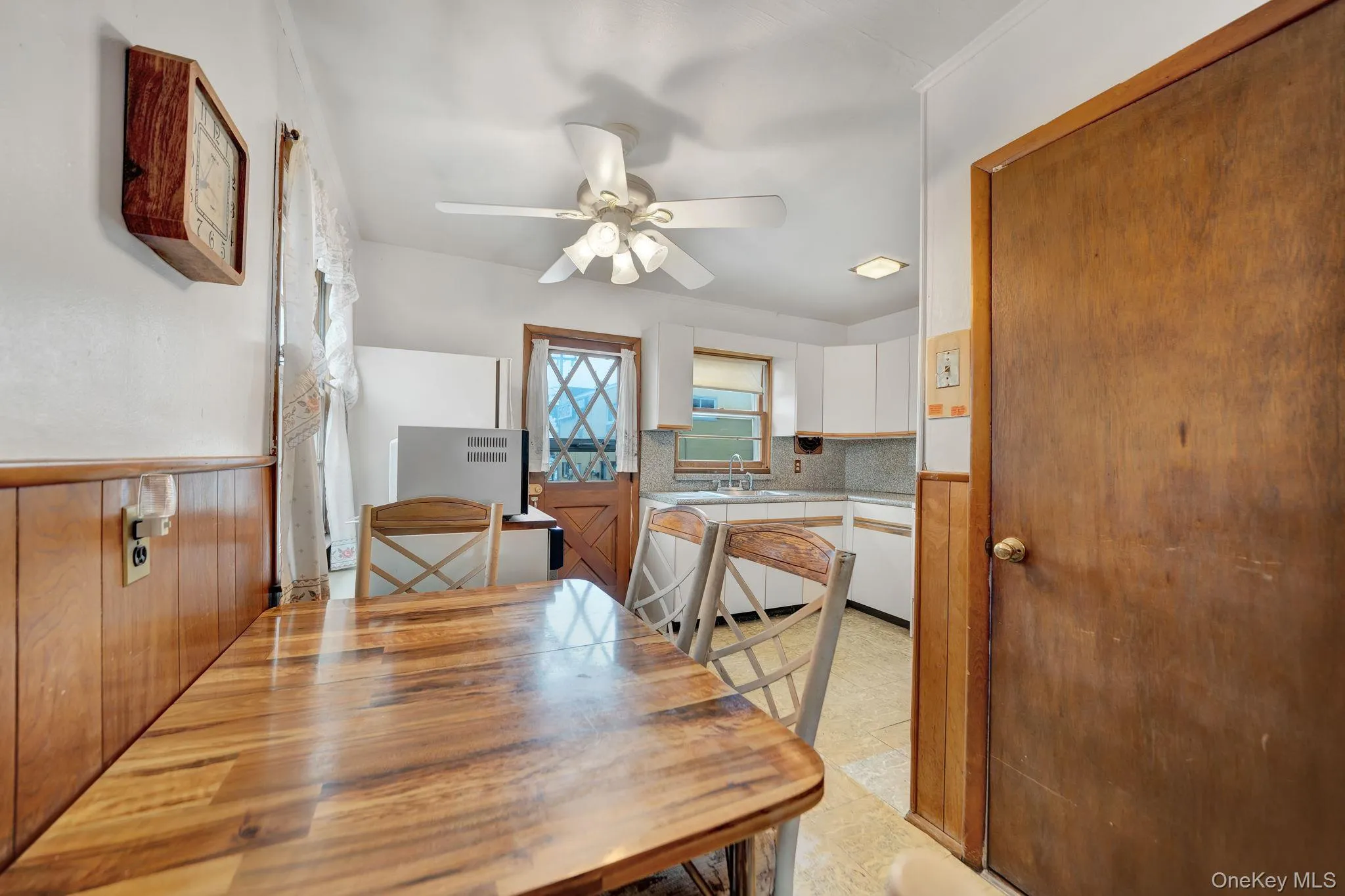 6 Lippold Street, Hempstead, NY, 3 Bedrooms Bedrooms, 6 Rooms Rooms,1 BathroomBathrooms,Residential,For Rent,Lippold,0,1029856 6 Lippold Street, Hempstead, NY, 3 Bedrooms Bedrooms, 6 Rooms Rooms,1 BathroomBathrooms,Residential,For Rent,Lippold,0,1029856