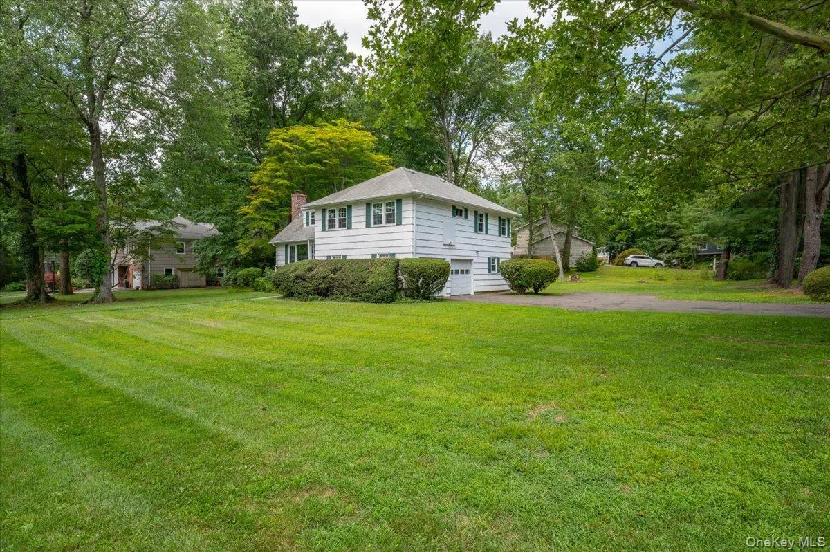 27 Meadowlark Road, Rye Town, NY, 4 Bedrooms Bedrooms, 14 Rooms Rooms,3 BathroomsBathrooms,Residential,For Rent,Meadowlark,0,1029861 27 Meadowlark Road, Rye Town, NY, 4 Bedrooms Bedrooms, 14 Rooms Rooms,3 BathroomsBathrooms,Residential,For Rent,Meadowlark,0,1029861