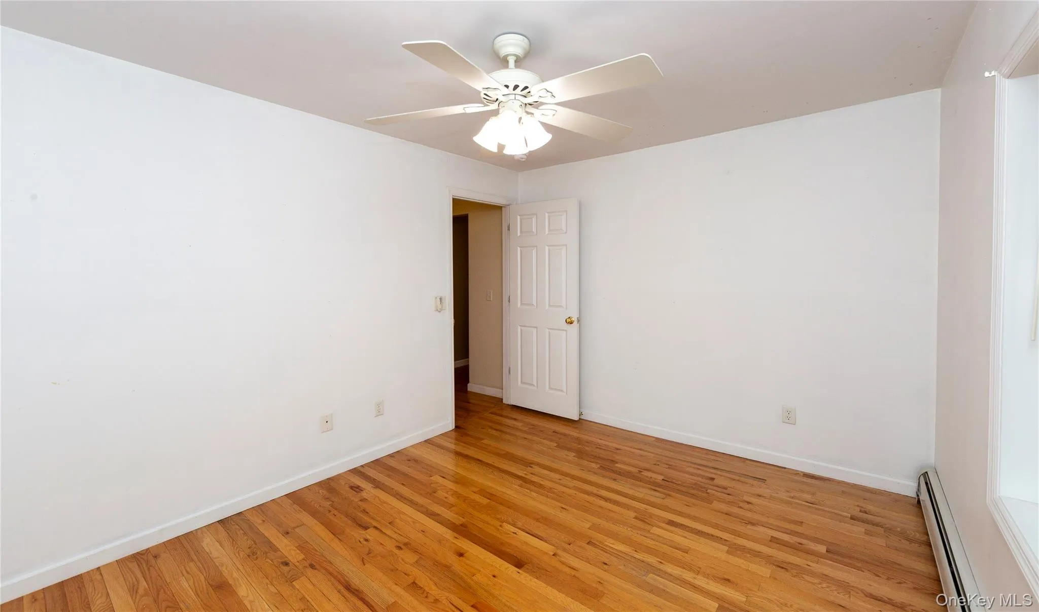 Potential to be incorporated into the adjacent living room to create a more open layout. Potential to be incorporated into the adjacent living room to create a more open layout.