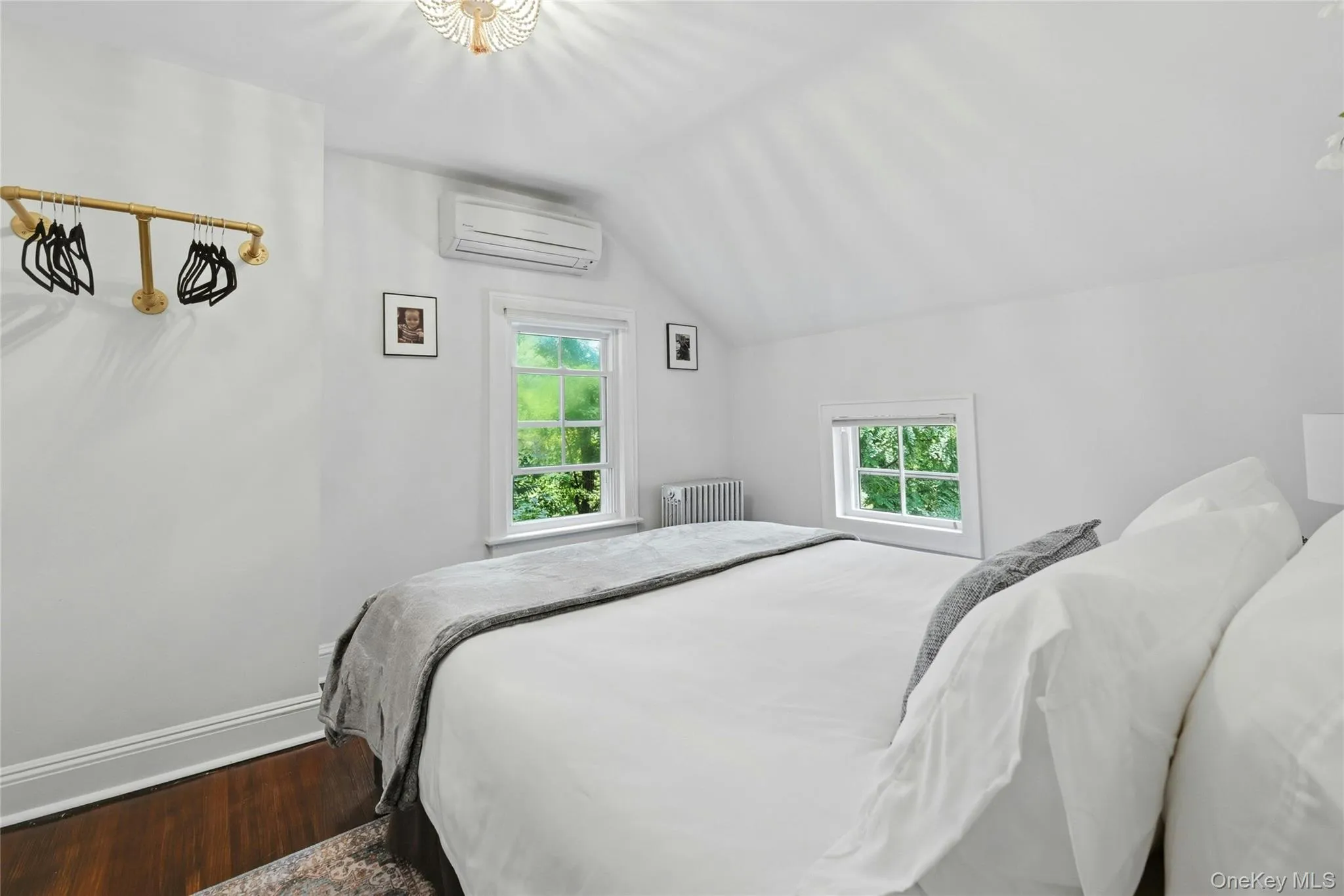 18 Washington Place, Huntington, NY, 3 Bedrooms Bedrooms, 8 Rooms Rooms,2 BathroomsBathrooms,Residential,For Rent,Washington,0,1029867 18 Washington Place, Huntington, NY, 3 Bedrooms Bedrooms, 8 Rooms Rooms,2 BathroomsBathrooms,Residential,For Rent,Washington,0,1029867