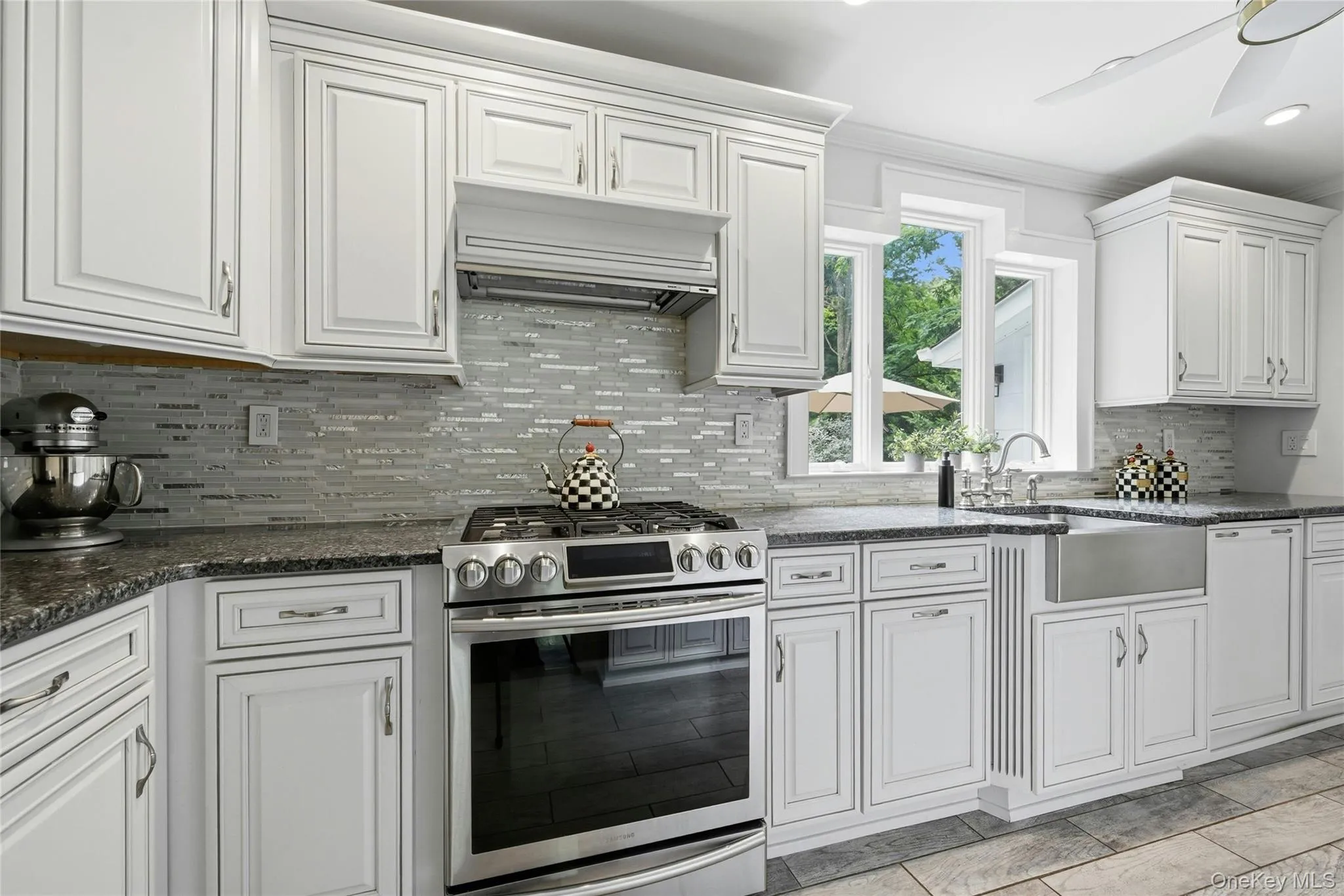 18 Washington Place, Huntington, NY, 3 Bedrooms Bedrooms, 8 Rooms Rooms,2 BathroomsBathrooms,Residential,For Rent,Washington,0,1029867 18 Washington Place, Huntington, NY, 3 Bedrooms Bedrooms, 8 Rooms Rooms,2 BathroomsBathrooms,Residential,For Rent,Washington,0,1029867