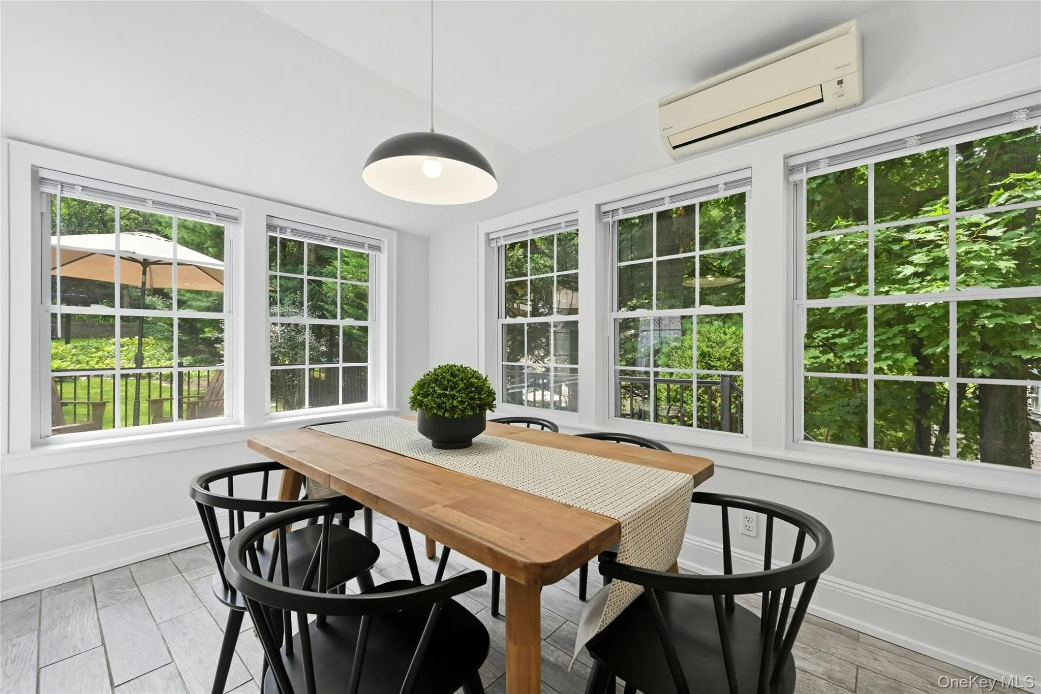 18 Washington Place, Huntington, NY, 3 Bedrooms Bedrooms, 8 Rooms Rooms,2 BathroomsBathrooms,Residential,For Rent,Washington,0,1029867 18 Washington Place, Huntington, NY, 3 Bedrooms Bedrooms, 8 Rooms Rooms,2 BathroomsBathrooms,Residential,For Rent,Washington,0,1029867