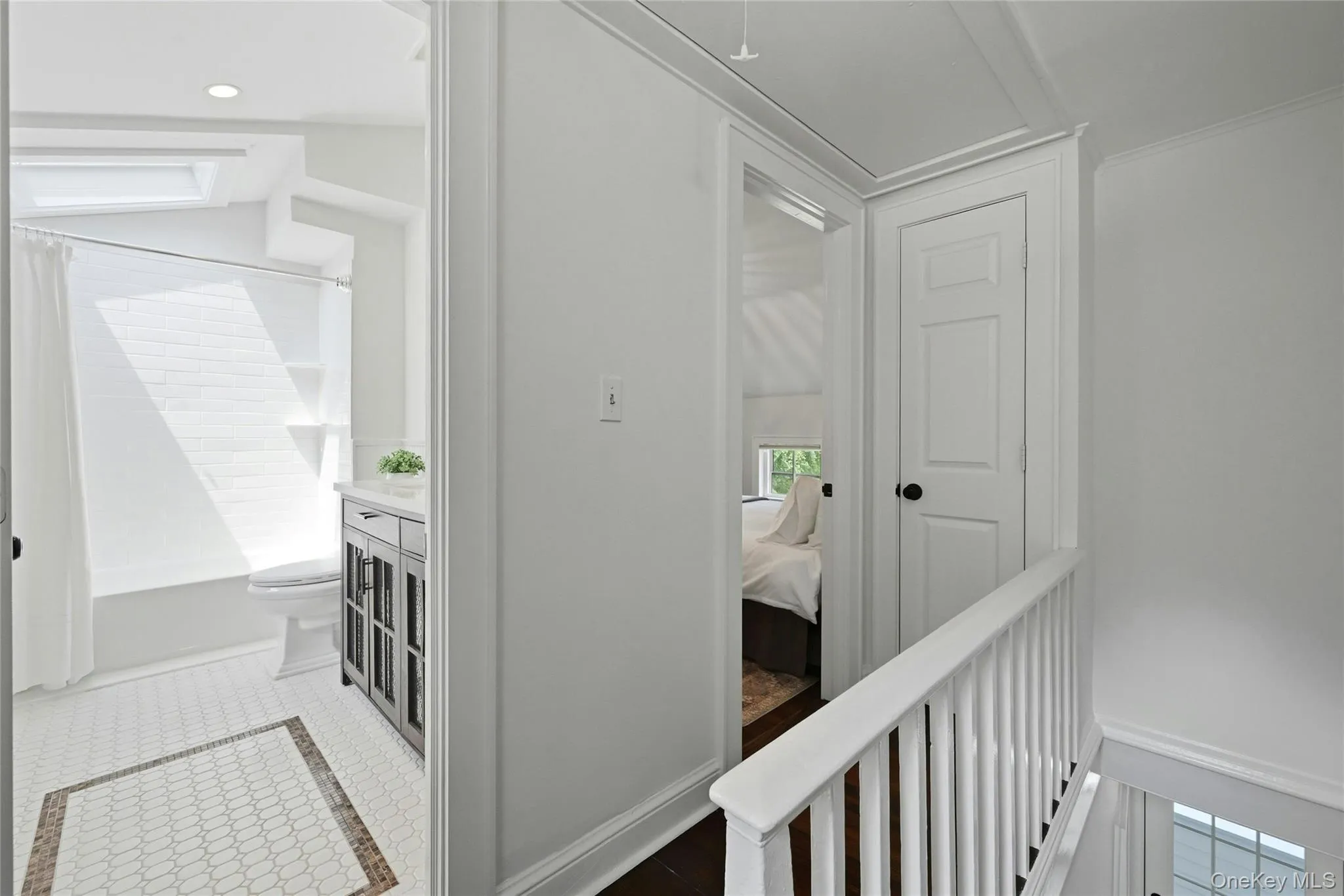 18 Washington Place, Huntington, NY, 3 Bedrooms Bedrooms, 8 Rooms Rooms,2 BathroomsBathrooms,Residential,For Rent,Washington,0,1029867 18 Washington Place, Huntington, NY, 3 Bedrooms Bedrooms, 8 Rooms Rooms,2 BathroomsBathrooms,Residential,For Rent,Washington,0,1029867
