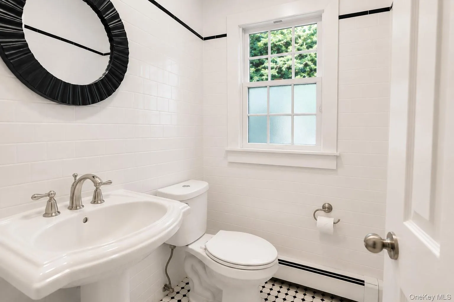 2 Salem Drive, Brookhaven, NY, 3 Bedrooms Bedrooms, 8 Rooms Rooms,2 BathroomsBathrooms,Residential,For Rent,Salem,0,1029873 2 Salem Drive, Brookhaven, NY, 3 Bedrooms Bedrooms, 8 Rooms Rooms,2 BathroomsBathrooms,Residential,For Rent,Salem,0,1029873
