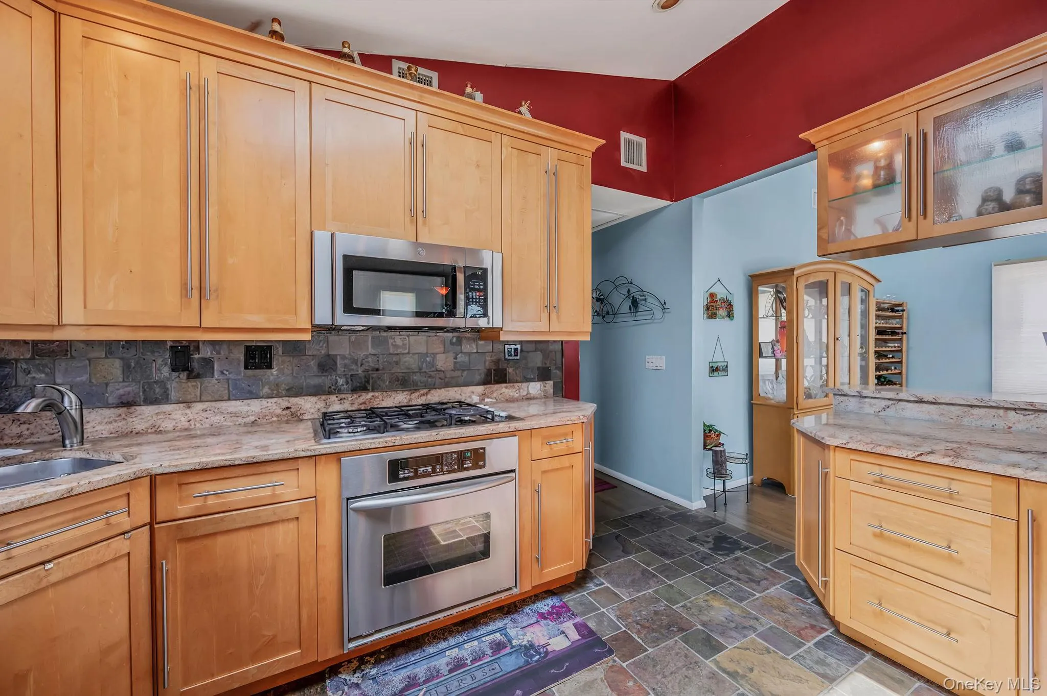 32 Yacht Club Road, Babylon, NY, 5 Bedrooms Bedrooms, 10 Rooms Rooms,2 BathroomsBathrooms,Residential,For Rent,Yacht Club,0,1029874 32 Yacht Club Road, Babylon, NY, 5 Bedrooms Bedrooms, 10 Rooms Rooms,2 BathroomsBathrooms,Residential,For Rent,Yacht Club,0,1029874
