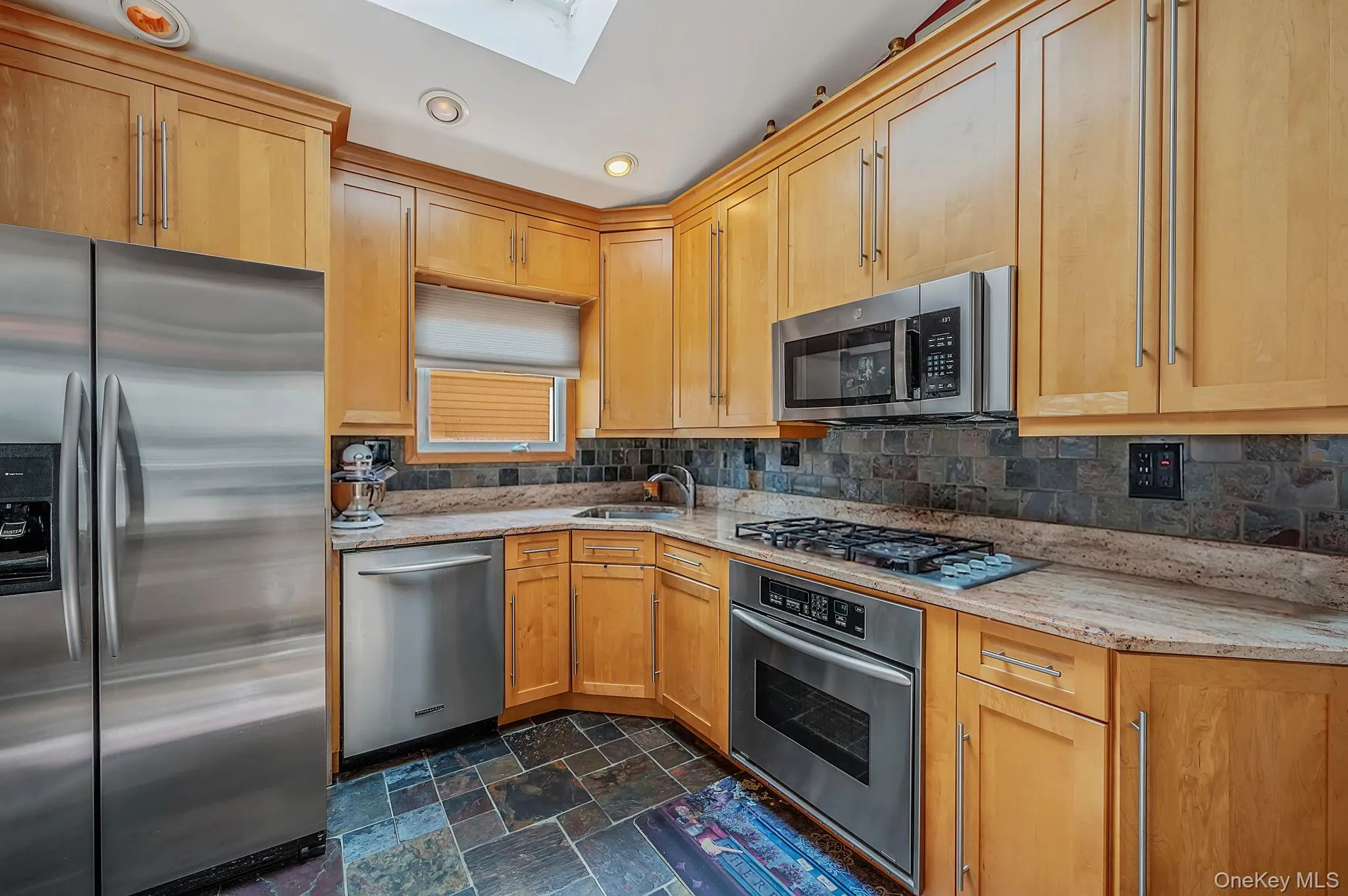 32 Yacht Club Road, Babylon, NY, 5 Bedrooms Bedrooms, 10 Rooms Rooms,2 BathroomsBathrooms,Residential,For Rent,Yacht Club,0,1029874 32 Yacht Club Road, Babylon, NY, 5 Bedrooms Bedrooms, 10 Rooms Rooms,2 BathroomsBathrooms,Residential,For Rent,Yacht Club,0,1029874