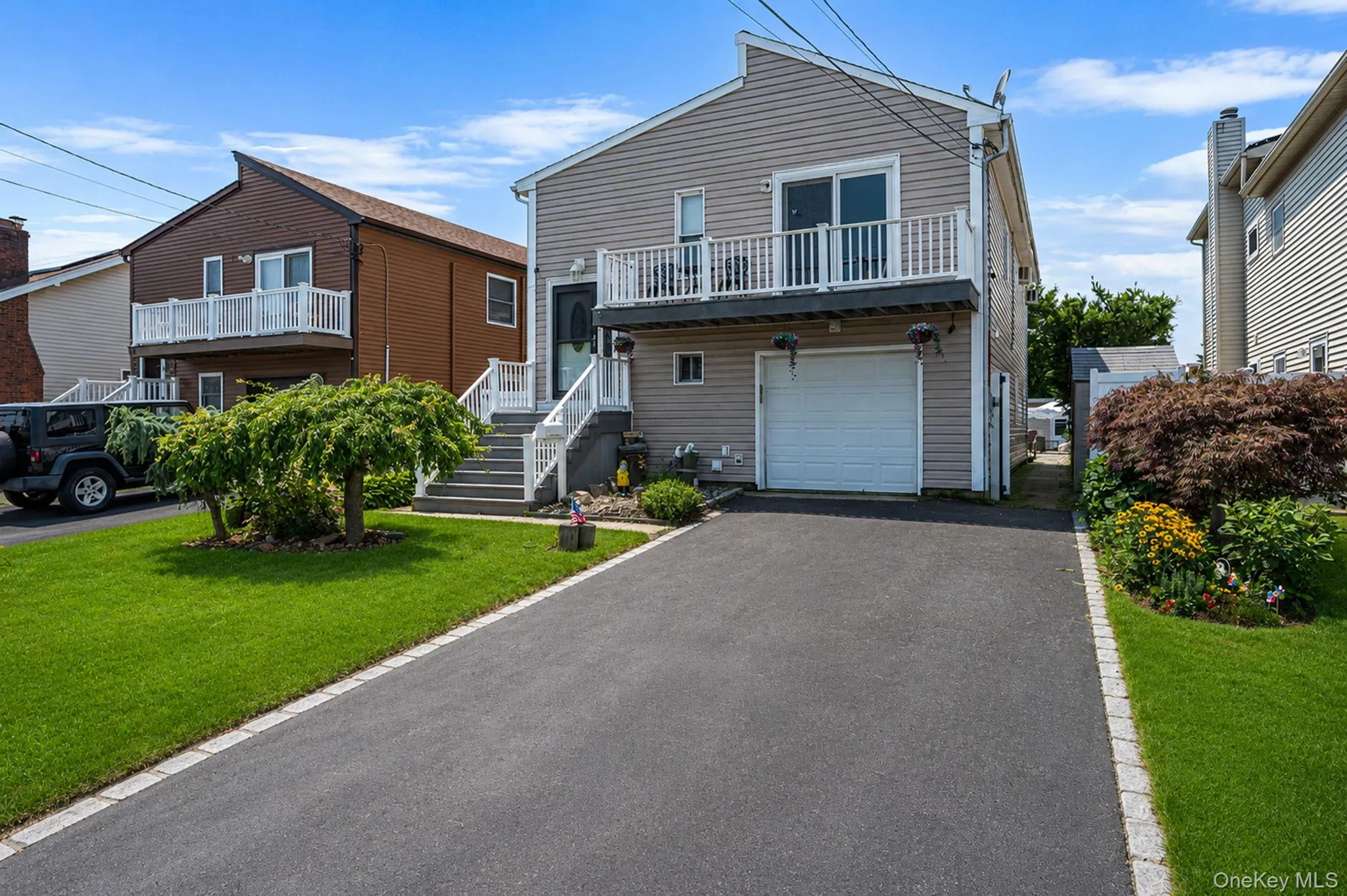 32 Yacht Club Road, Babylon, NY, 5 Bedrooms Bedrooms, 10 Rooms Rooms,2 BathroomsBathrooms,Residential,For Rent,Yacht Club,0,1029874 32 Yacht Club Road, Babylon, NY, 5 Bedrooms Bedrooms, 10 Rooms Rooms,2 BathroomsBathrooms,Residential,For Rent,Yacht Club,0,1029874