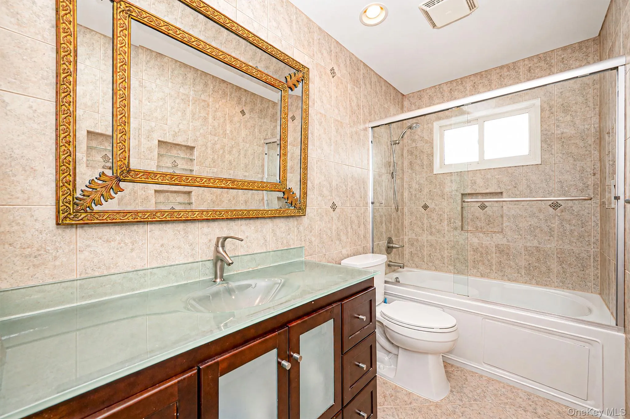 32 Yacht Club Road, Babylon, NY, 5 Bedrooms Bedrooms, 10 Rooms Rooms,2 BathroomsBathrooms,Residential,For Rent,Yacht Club,0,1029874 32 Yacht Club Road, Babylon, NY, 5 Bedrooms Bedrooms, 10 Rooms Rooms,2 BathroomsBathrooms,Residential,For Rent,Yacht Club,0,1029874