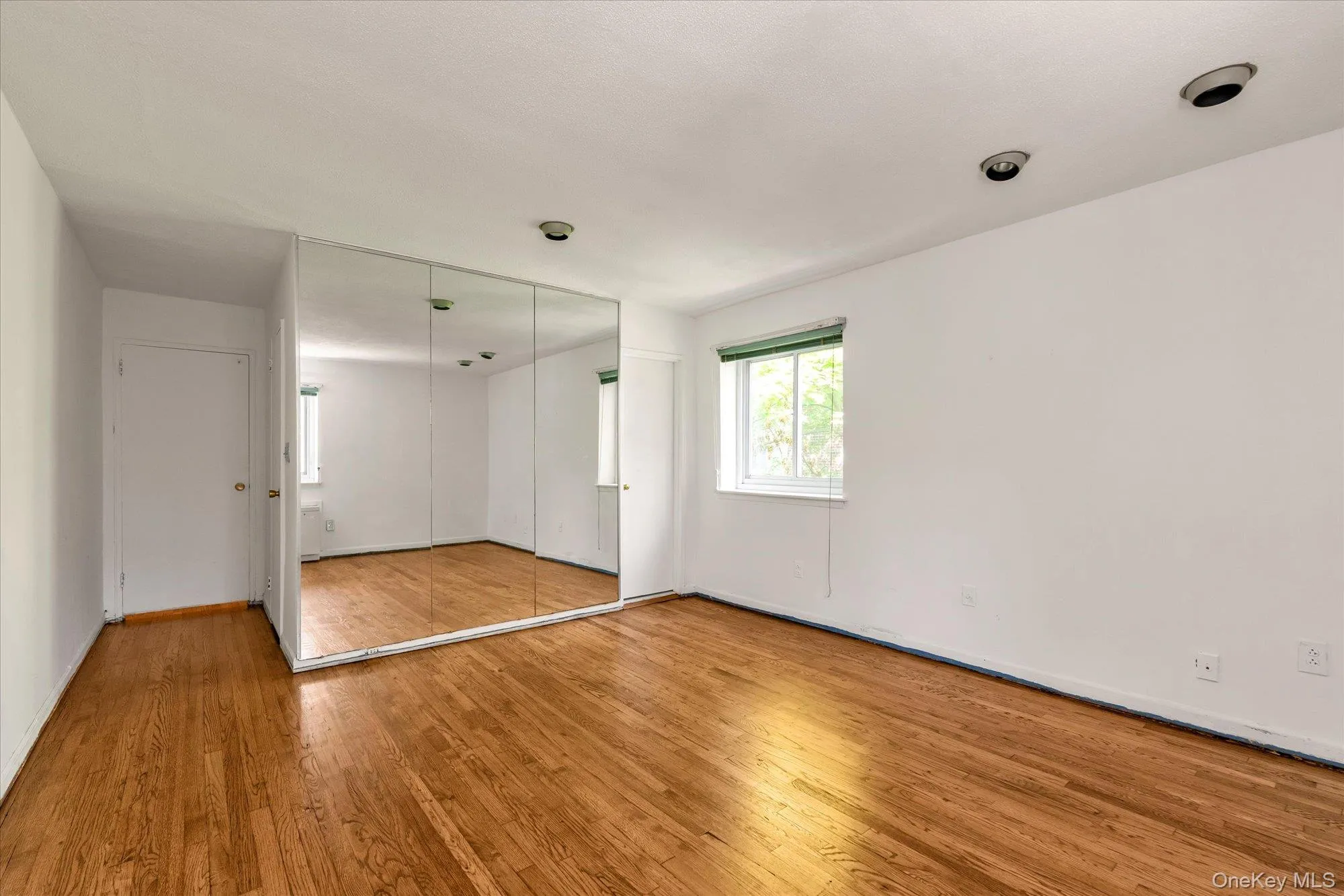 30 Barstow Road, North Hempstead, NY, 2 Bedrooms Bedrooms, 5 Rooms Rooms,2 BathroomsBathrooms,Residential,For Rent,Barstow,0,1029883 30 Barstow Road, North Hempstead, NY, 2 Bedrooms Bedrooms, 5 Rooms Rooms,2 BathroomsBathrooms,Residential,For Rent,Barstow,0,1029883