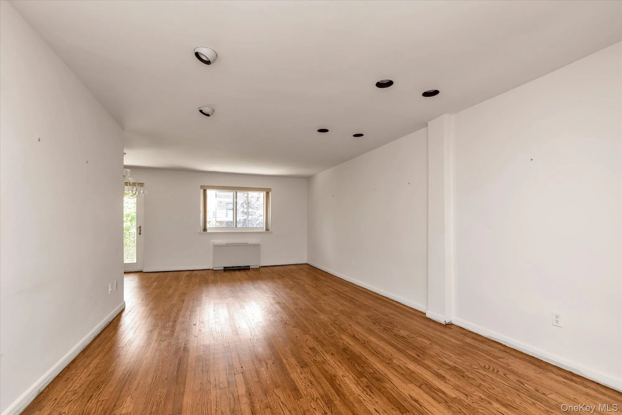 30 Barstow Road, North Hempstead, NY, 2 Bedrooms Bedrooms, 5 Rooms Rooms,2 BathroomsBathrooms,Residential,For Rent,Barstow,0,1029883 30 Barstow Road, North Hempstead, NY, 2 Bedrooms Bedrooms, 5 Rooms Rooms,2 BathroomsBathrooms,Residential,For Rent,Barstow,0,1029883