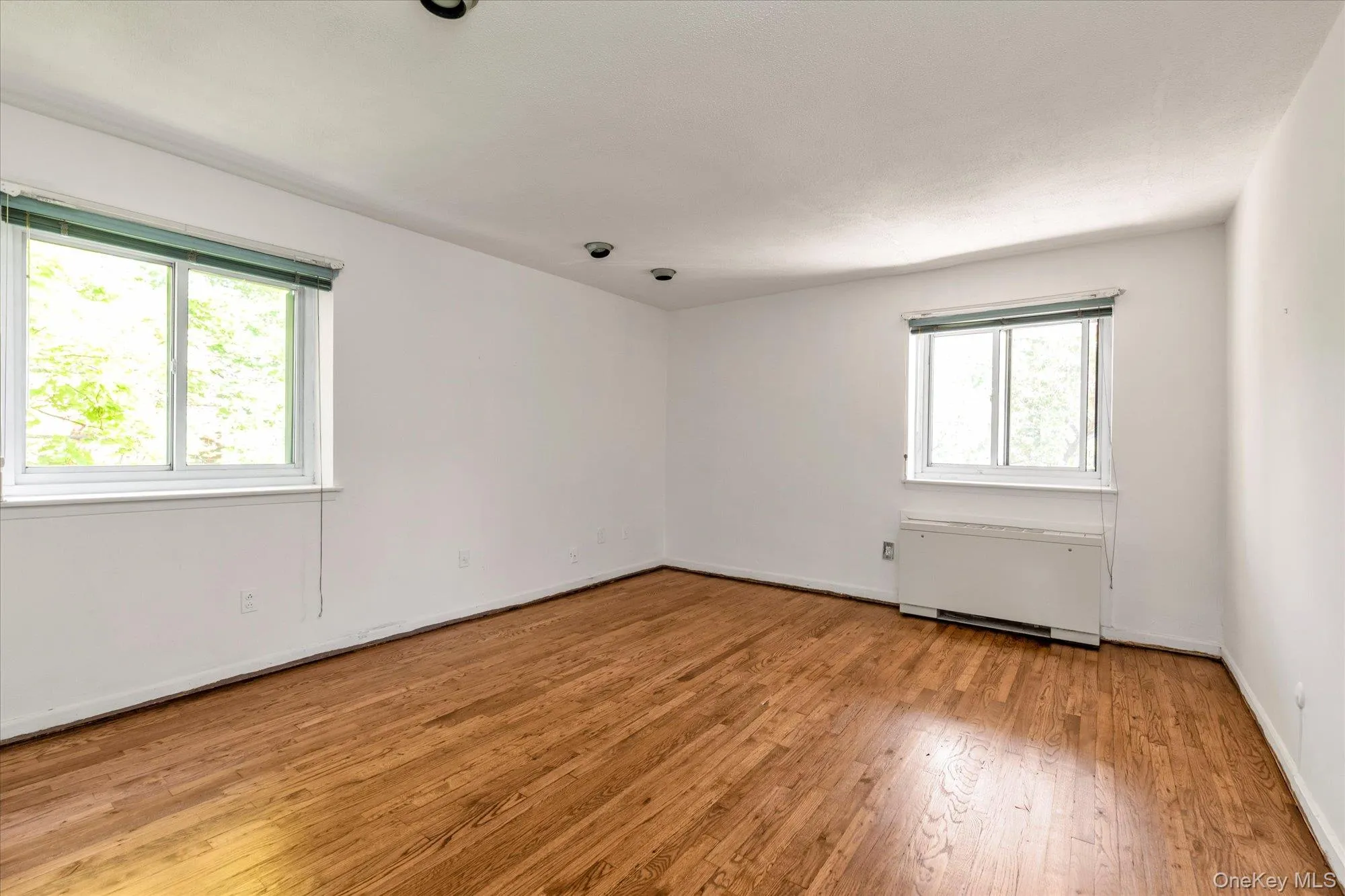 30 Barstow Road, North Hempstead, NY, 2 Bedrooms Bedrooms, 5 Rooms Rooms,2 BathroomsBathrooms,Residential,For Rent,Barstow,0,1029883 30 Barstow Road, North Hempstead, NY, 2 Bedrooms Bedrooms, 5 Rooms Rooms,2 BathroomsBathrooms,Residential,For Rent,Barstow,0,1029883