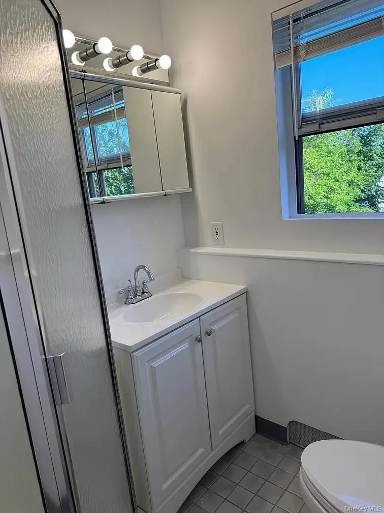 152 Throop Street, West Babylon, NY, 1 Bedroom Bedrooms, 2 Rooms Rooms,1 BathroomBathrooms,Residential Lease,For Rent,Throop,0,1029884 152 Throop Street, West Babylon, NY, 1 Bedroom Bedrooms, 2 Rooms Rooms,1 BathroomBathrooms,Residential Lease,For Rent,Throop,0,1029884