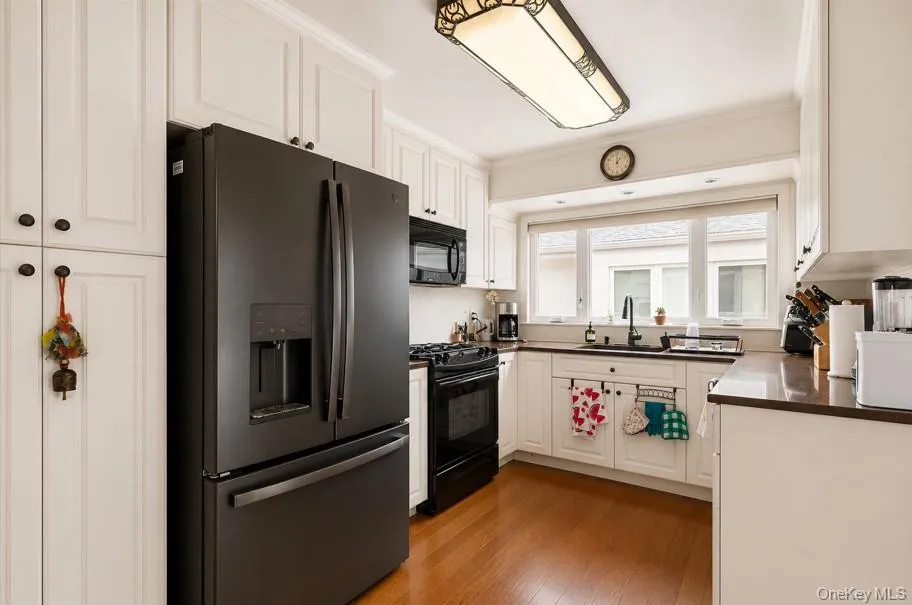 2508 64th Street, New York, NY, 4 Bedrooms Bedrooms, 8 Rooms Rooms,3 BathroomsBathrooms,Residential,For Rent,64th,0,1029885 2508 64th Street, New York, NY, 4 Bedrooms Bedrooms, 8 Rooms Rooms,3 BathroomsBathrooms,Residential,For Rent,64th,0,1029885