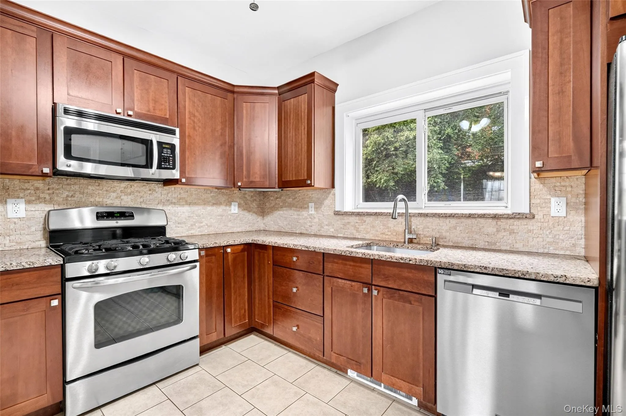 100 Franklin Street, Clarkstown, NY, 3 Bedrooms Bedrooms, 8 Rooms Rooms,1 BathroomBathrooms,Residential Lease,For Rent,Franklin,0,1029890 100 Franklin Street, Clarkstown, NY, 3 Bedrooms Bedrooms, 8 Rooms Rooms,1 BathroomBathrooms,Residential Lease,For Rent,Franklin,0,1029890