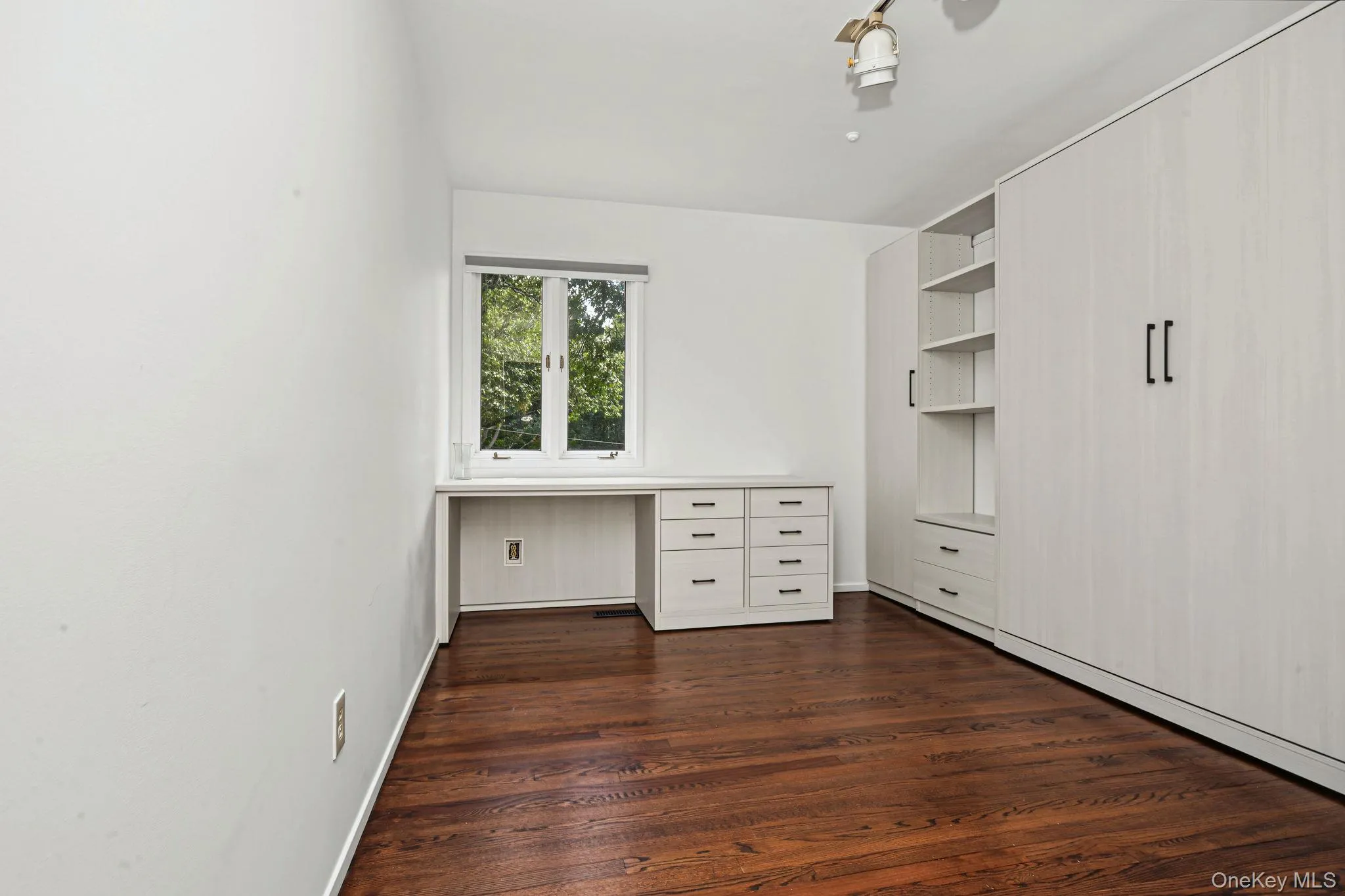 4 Leatherstocking Lane, Mamaroneck, NY, 3 Bedrooms Bedrooms, 7 Rooms Rooms,2 BathroomsBathrooms,Residential,For Rent,Leatherstocking,0,1029901 4 Leatherstocking Lane, Mamaroneck, NY, 3 Bedrooms Bedrooms, 7 Rooms Rooms,2 BathroomsBathrooms,Residential,For Rent,Leatherstocking,0,1029901