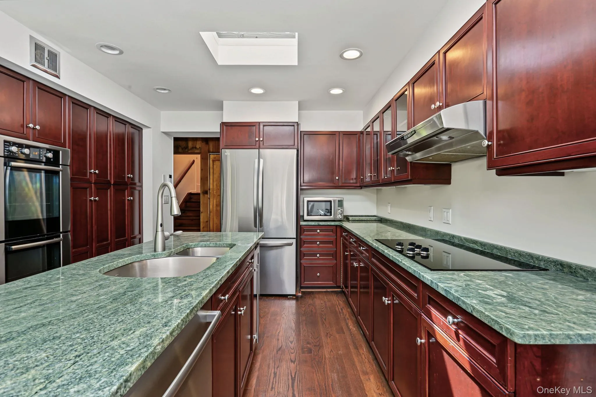4 Leatherstocking Lane, Mamaroneck, NY, 3 Bedrooms Bedrooms, 7 Rooms Rooms,2 BathroomsBathrooms,Residential,For Rent,Leatherstocking,0,1029901 4 Leatherstocking Lane, Mamaroneck, NY, 3 Bedrooms Bedrooms, 7 Rooms Rooms,2 BathroomsBathrooms,Residential,For Rent,Leatherstocking,0,1029901