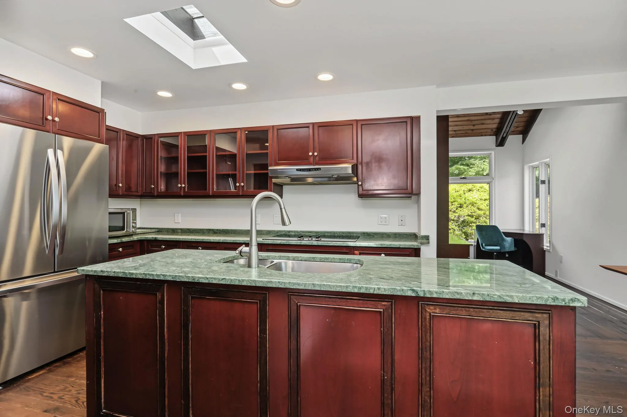 4 Leatherstocking Lane, Mamaroneck, NY, 3 Bedrooms Bedrooms, 7 Rooms Rooms,2 BathroomsBathrooms,Residential,For Rent,Leatherstocking,0,1029901 4 Leatherstocking Lane, Mamaroneck, NY, 3 Bedrooms Bedrooms, 7 Rooms Rooms,2 BathroomsBathrooms,Residential,For Rent,Leatherstocking,0,1029901