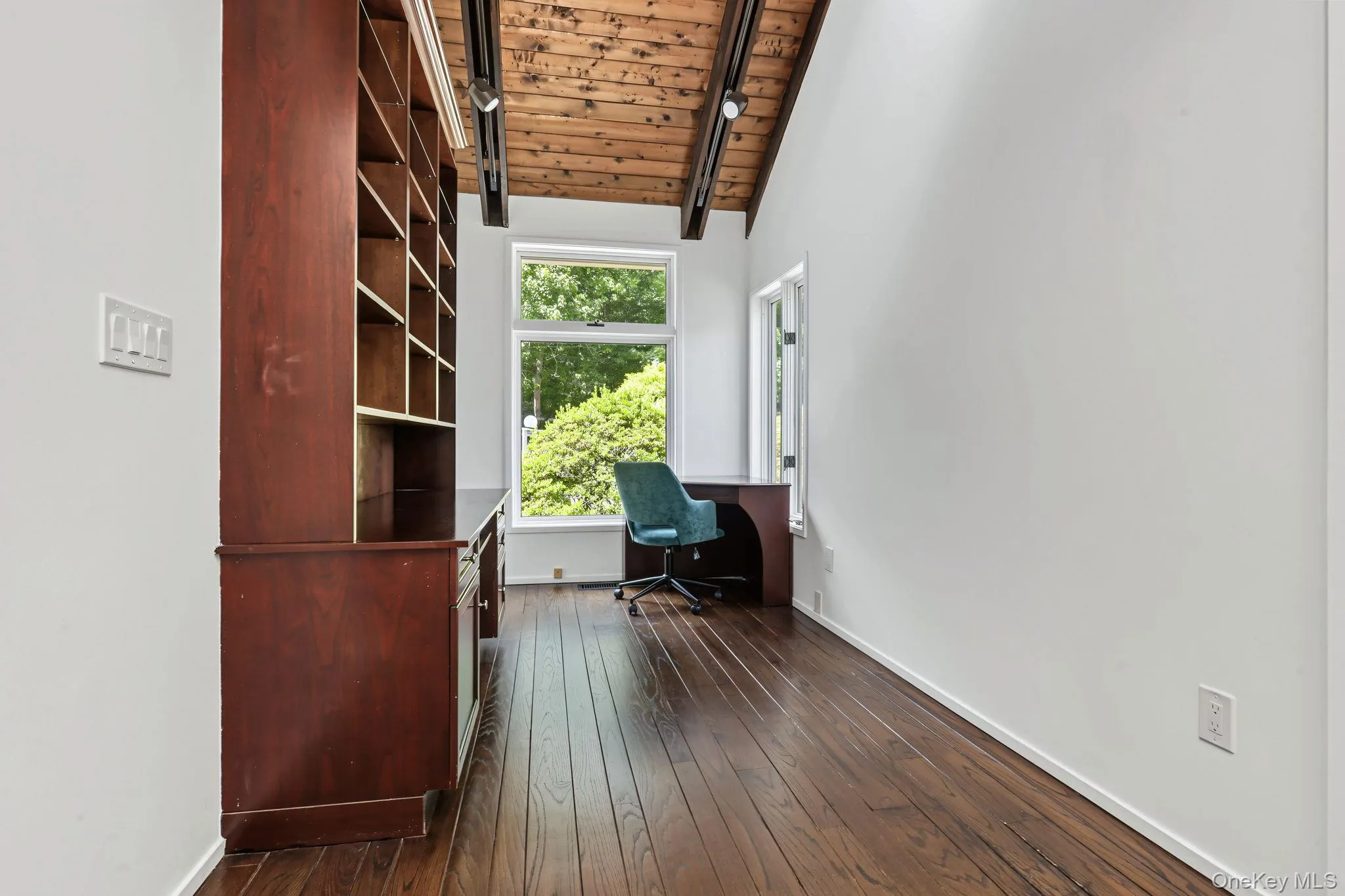 4 Leatherstocking Lane, Mamaroneck, NY, 3 Bedrooms Bedrooms, 7 Rooms Rooms,2 BathroomsBathrooms,Residential,For Rent,Leatherstocking,0,1029901 4 Leatherstocking Lane, Mamaroneck, NY, 3 Bedrooms Bedrooms, 7 Rooms Rooms,2 BathroomsBathrooms,Residential,For Rent,Leatherstocking,0,1029901
