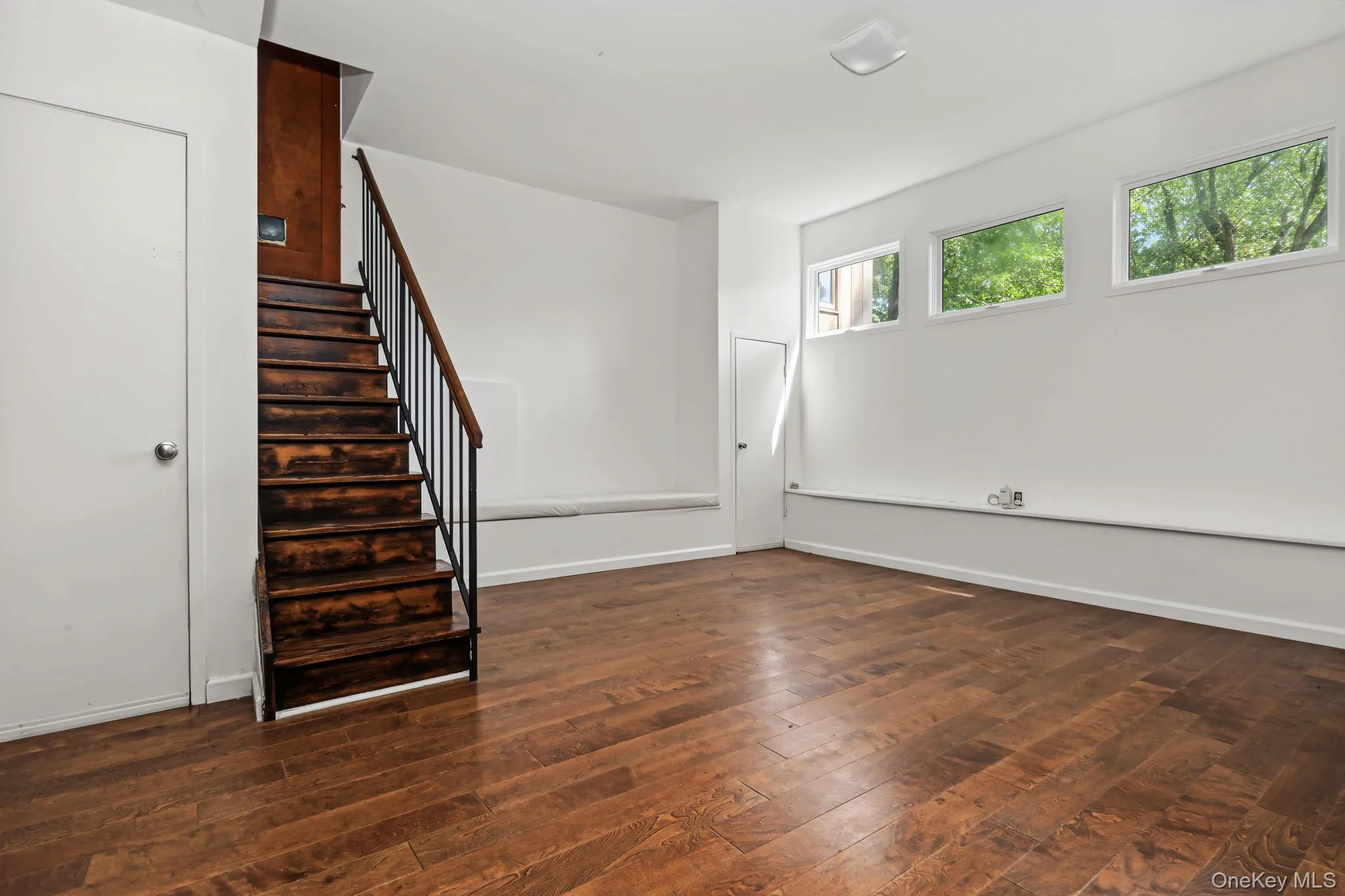 4 Leatherstocking Lane, Mamaroneck, NY, 3 Bedrooms Bedrooms, 7 Rooms Rooms,2 BathroomsBathrooms,Residential,For Rent,Leatherstocking,0,1029901 4 Leatherstocking Lane, Mamaroneck, NY, 3 Bedrooms Bedrooms, 7 Rooms Rooms,2 BathroomsBathrooms,Residential,For Rent,Leatherstocking,0,1029901