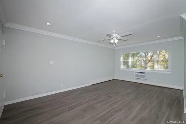 92 South Clinton Avenue, Islip, NY, 2 Bedrooms Bedrooms, 5 Rooms Rooms,1 BathroomBathrooms,Residential Lease,For Rent,South Clinton,0,1029907 92 South Clinton Avenue, Islip, NY, 2 Bedrooms Bedrooms, 5 Rooms Rooms,1 BathroomBathrooms,Residential Lease,For Rent,South Clinton,0,1029907