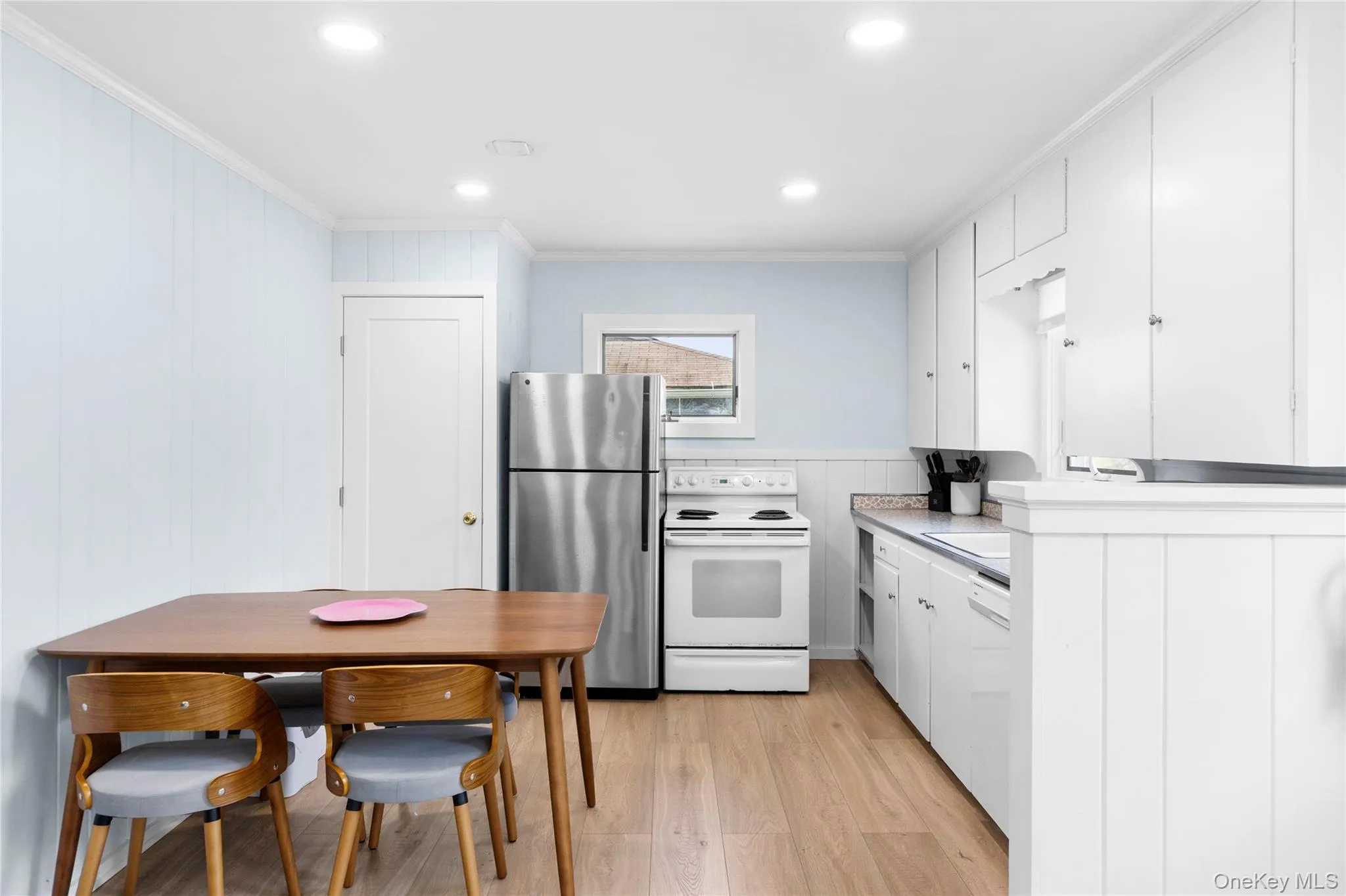 18 Smith Lane, Riverhead, NY, 13 Bedrooms Bedrooms, 13 Rooms Rooms,6 BathroomsBathrooms,Residential,For Rent,Smith,0,1029909 18 Smith Lane, Riverhead, NY, 13 Bedrooms Bedrooms, 13 Rooms Rooms,6 BathroomsBathrooms,Residential,For Rent,Smith,0,1029909
