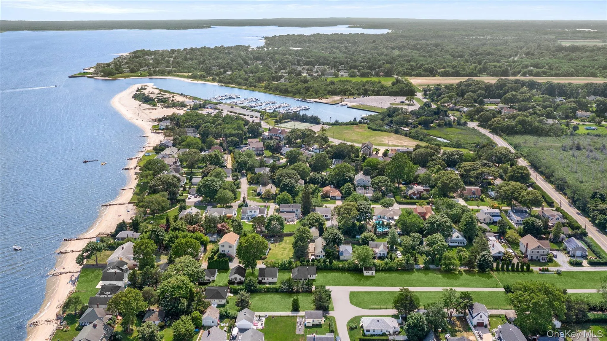 18 Smith Lane, Riverhead, NY, 13 Bedrooms Bedrooms, 13 Rooms Rooms,6 BathroomsBathrooms,Residential,For Rent,Smith,0,1029909 18 Smith Lane, Riverhead, NY, 13 Bedrooms Bedrooms, 13 Rooms Rooms,6 BathroomsBathrooms,Residential,For Rent,Smith,0,1029909