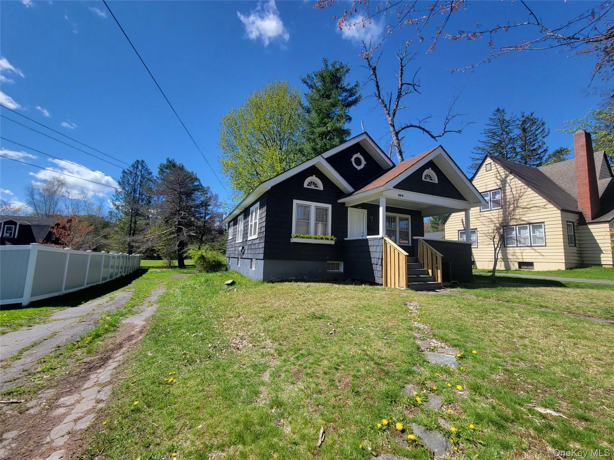 104 Buckley Street, Liberty, NY, 2 Bedrooms Bedrooms, 6 Rooms Rooms,1 BathroomBathrooms,Residential,For Rent,Buckley,0,1029911 104 Buckley Street, Liberty, NY, 2 Bedrooms Bedrooms, 6 Rooms Rooms,1 BathroomBathrooms,Residential,For Rent,Buckley,0,1029911