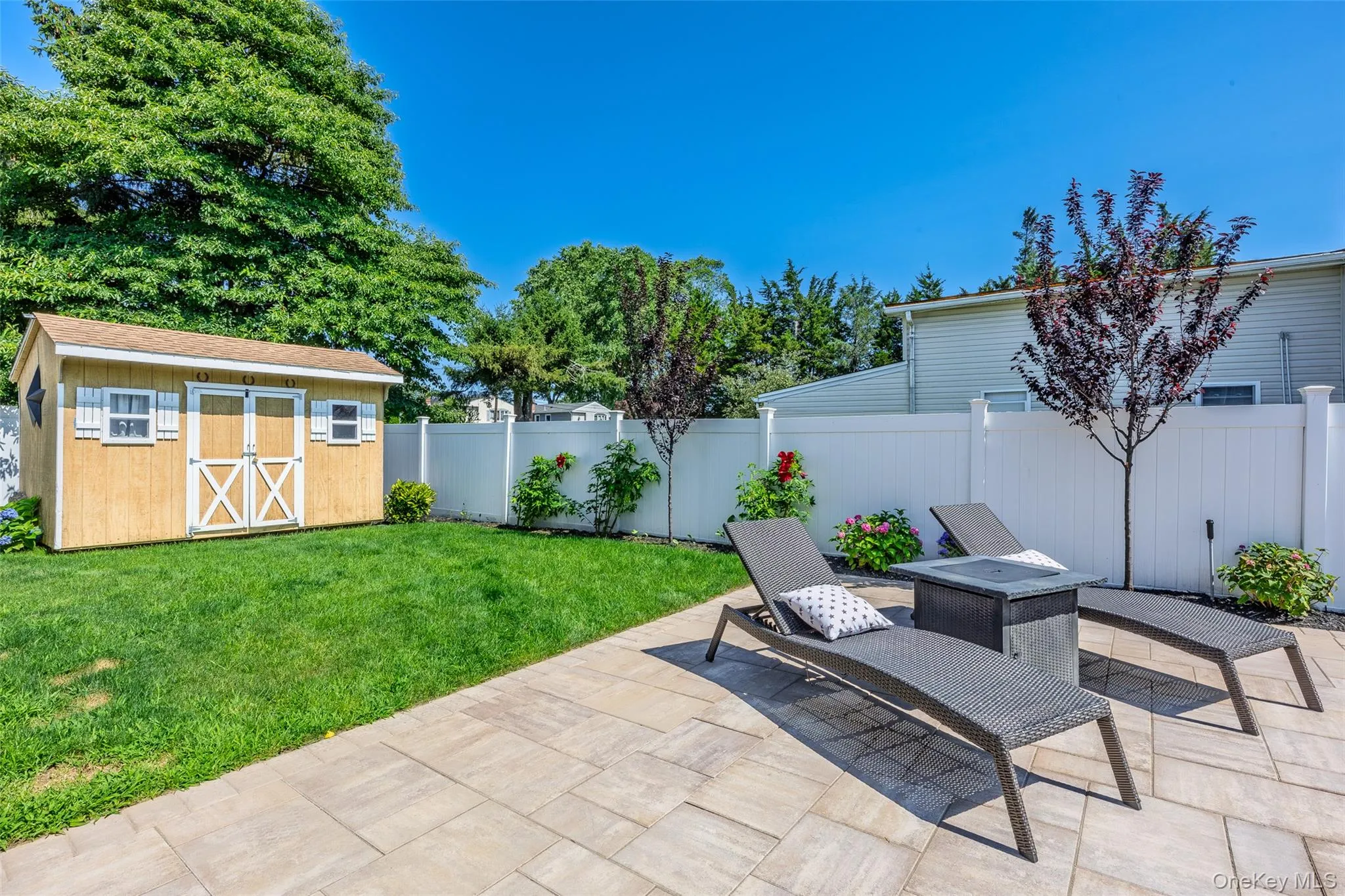 241 Houston Street, Babylon, NY, 3 Bedrooms Bedrooms, 7 Rooms Rooms,1 BathroomBathrooms,Residential,For Rent,Houston,0,1029916 241 Houston Street, Babylon, NY, 3 Bedrooms Bedrooms, 7 Rooms Rooms,1 BathroomBathrooms,Residential,For Rent,Houston,0,1029916
