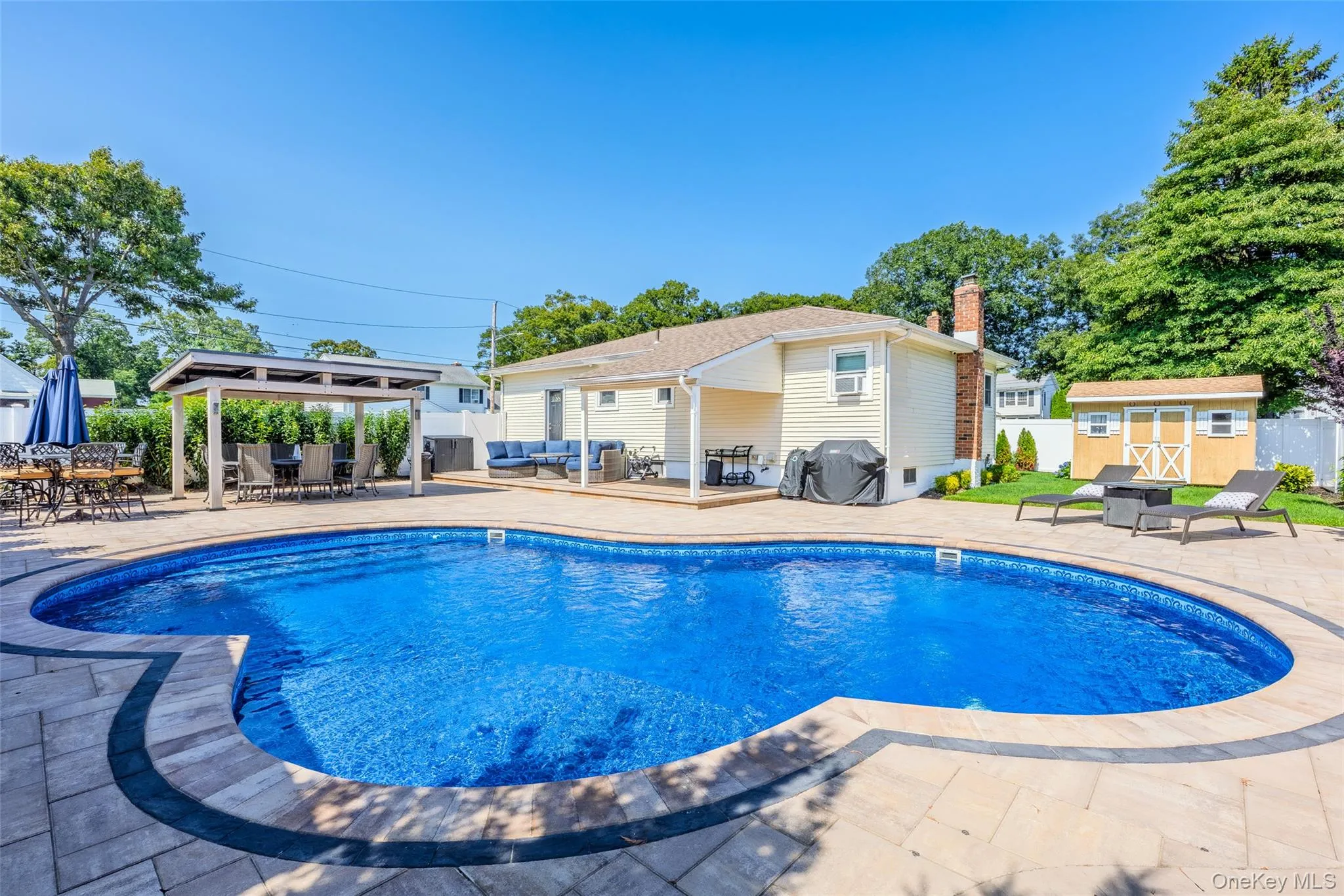 241 Houston Street, Babylon, NY, 3 Bedrooms Bedrooms, 7 Rooms Rooms,1 BathroomBathrooms,Residential,For Rent,Houston,0,1029916 241 Houston Street, Babylon, NY, 3 Bedrooms Bedrooms, 7 Rooms Rooms,1 BathroomBathrooms,Residential,For Rent,Houston,0,1029916
