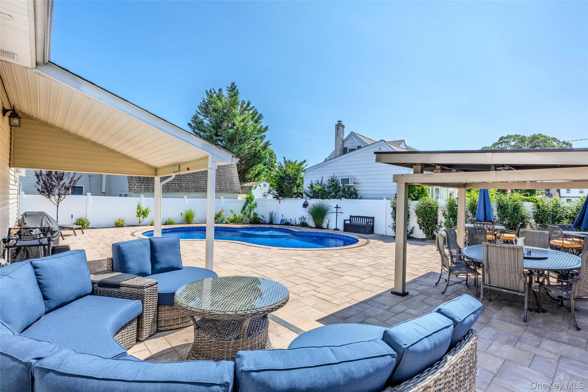 241 Houston Street, Babylon, NY, 3 Bedrooms Bedrooms, 7 Rooms Rooms,1 BathroomBathrooms,Residential,For Rent,Houston,0,1029916 241 Houston Street, Babylon, NY, 3 Bedrooms Bedrooms, 7 Rooms Rooms,1 BathroomBathrooms,Residential,For Rent,Houston,0,1029916