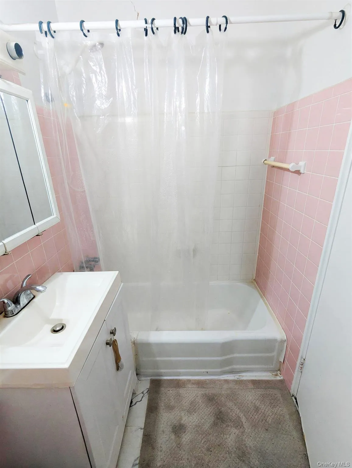 108-50 62nd Drive, New York, NY, 4 Rooms Rooms,1 BathroomBathrooms,Residential Lease,For Rent,62nd,0,1029924 108-50 62nd Drive, New York, NY, 4 Rooms Rooms,1 BathroomBathrooms,Residential Lease,For Rent,62nd,0,1029924