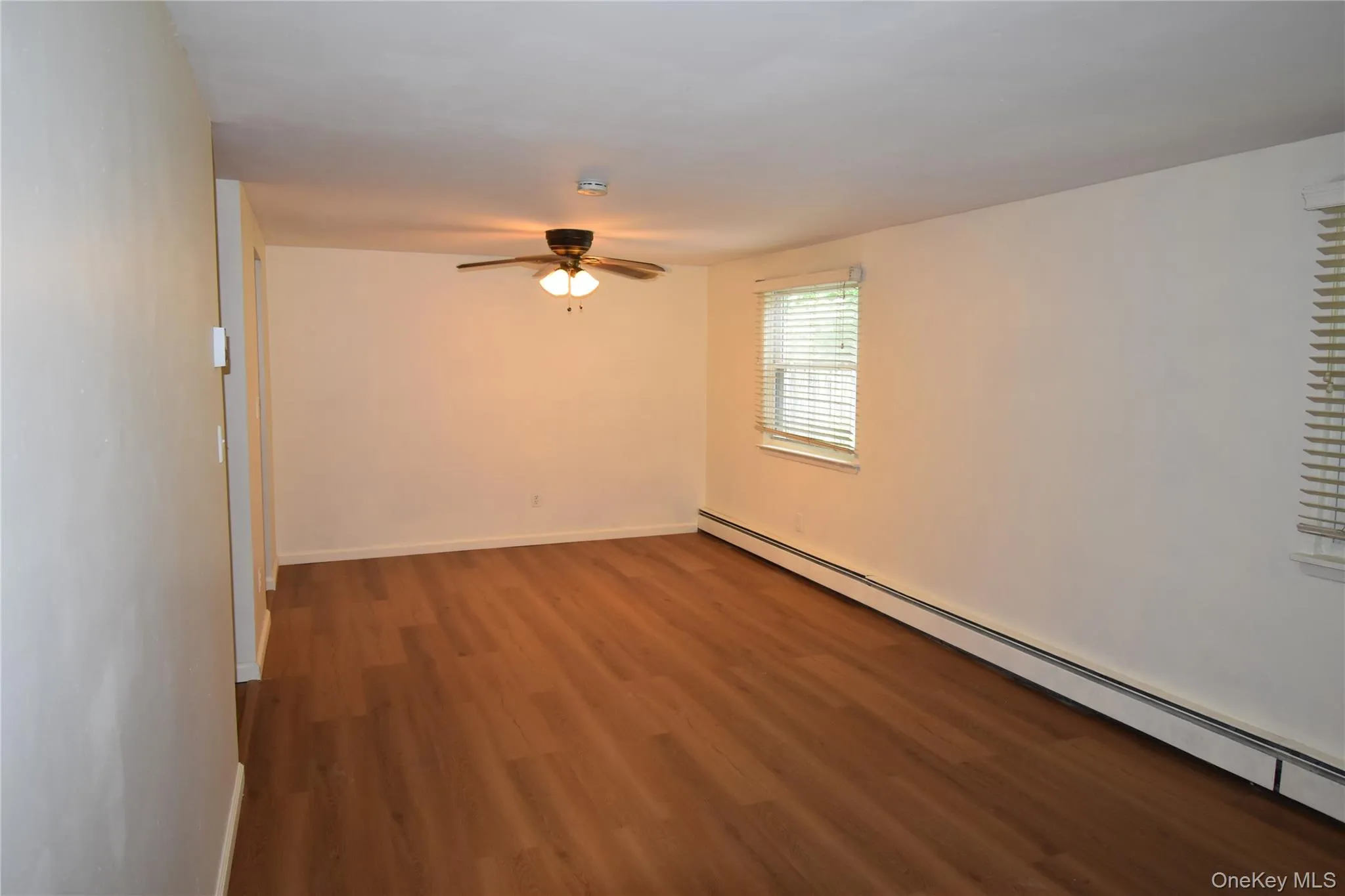 50 Locust Drive, Smithtown, NY, 1 Bedroom Bedrooms, 3 Rooms Rooms,1 BathroomBathrooms,Residential Lease,For Rent,Locust,0,1029928 50 Locust Drive, Smithtown, NY, 1 Bedroom Bedrooms, 3 Rooms Rooms,1 BathroomBathrooms,Residential Lease,For Rent,Locust,0,1029928
